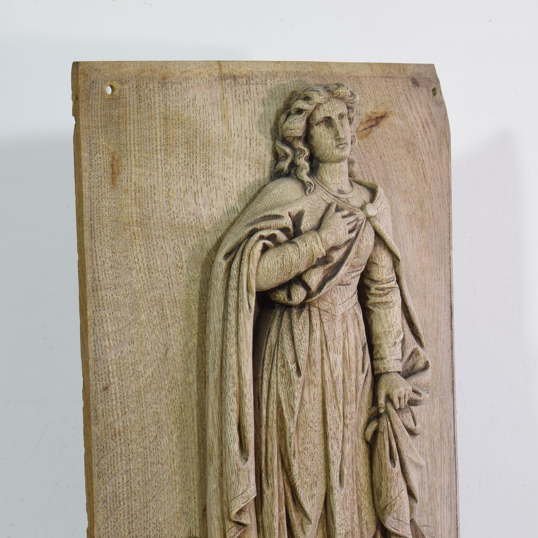 Französische geschnitzte Eichenholztafel von Saint Philomena aus dem 18. 19. Jahrhundert im Angebot 5