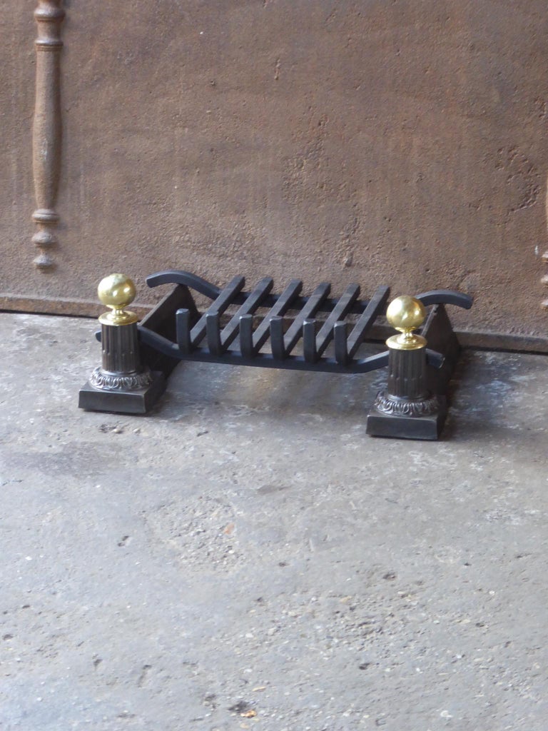 18th-19th Century French Fire Grate, Fireplace Grate In Good Condition For Sale In Amerongen, NL