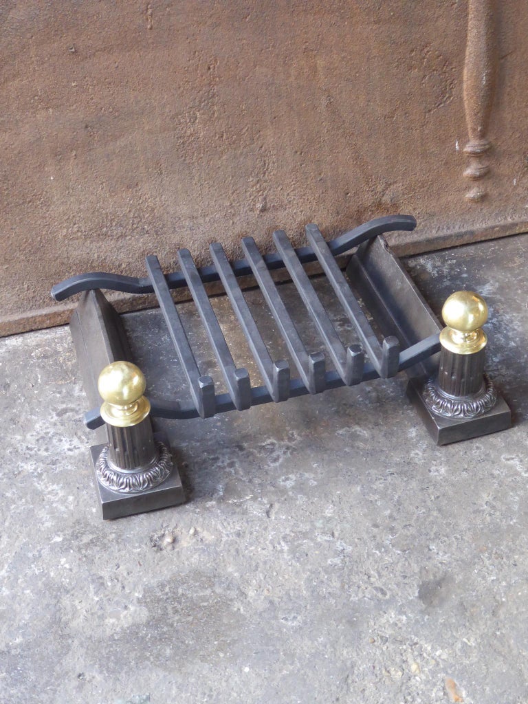 18th-19th Century French Fire Grate, Fireplace Grate For Sale 1