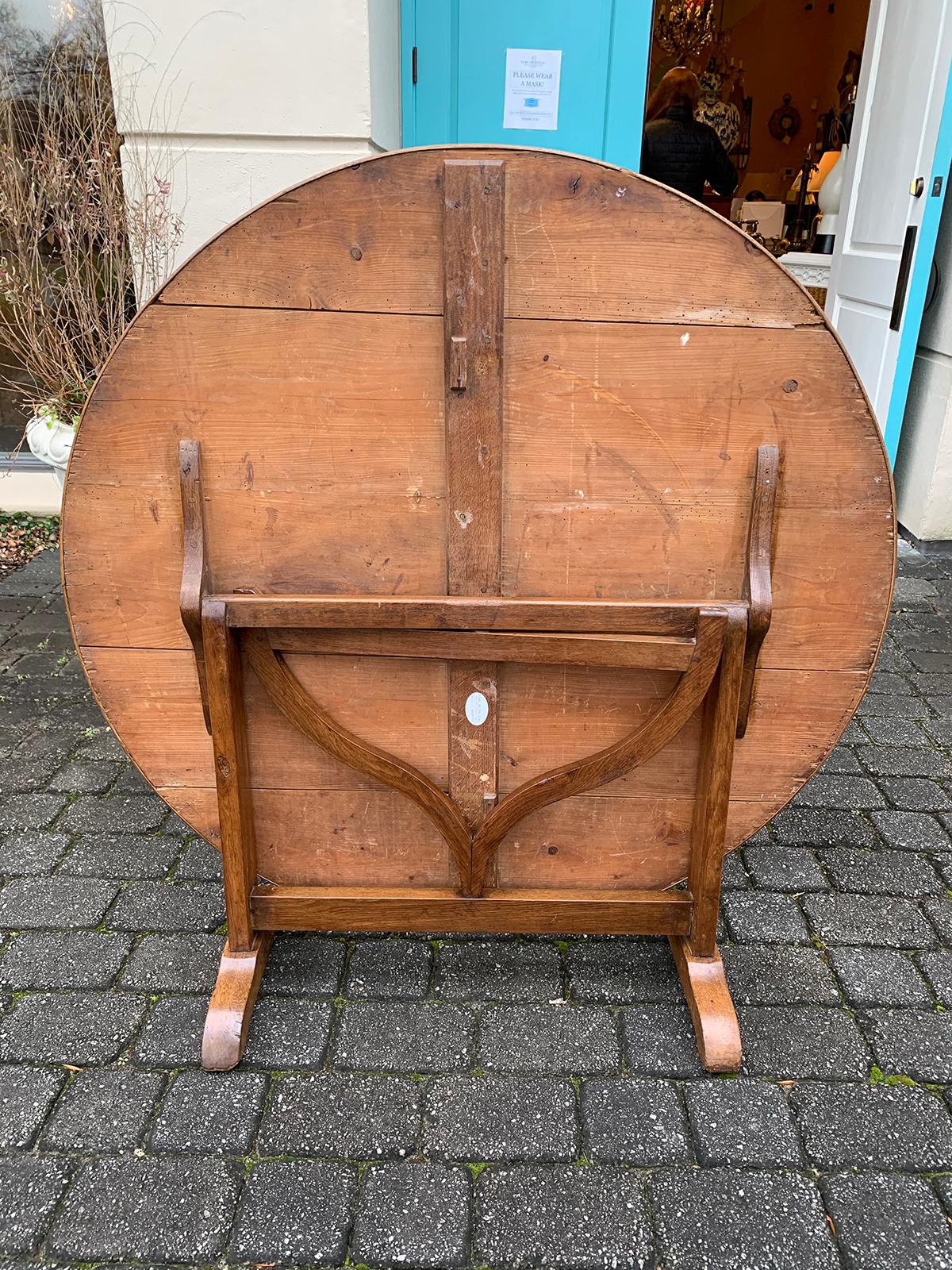 18th-19th Century French Fruitwood Round Tilt-Top Wine Tasting Table 1
