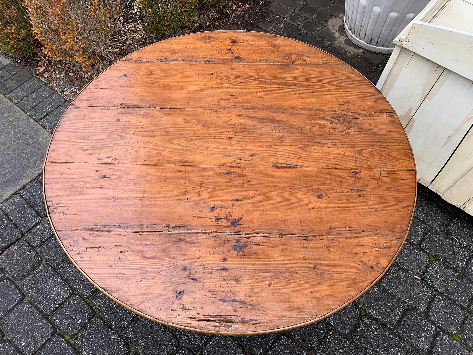 18th-19th Century French Fruitwood Round Tilt-Top Wine Tasting Table 3