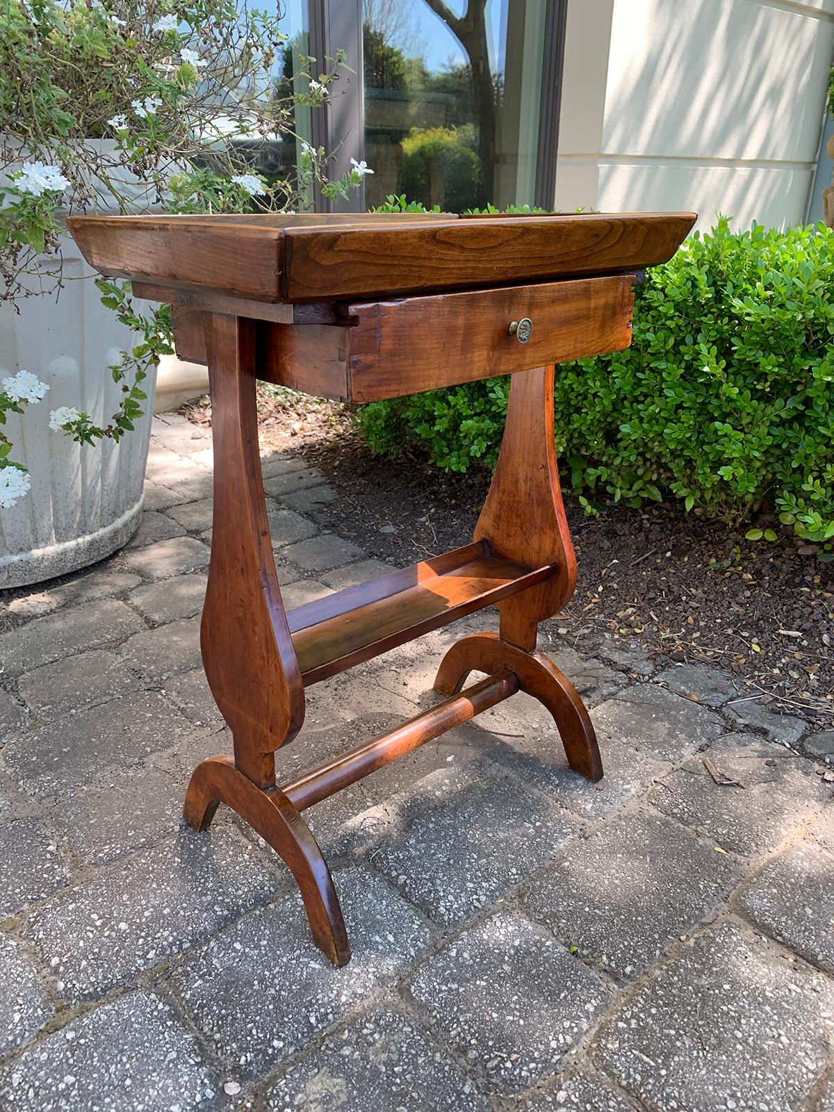 18th-19th century French fruitwood vide poche side table with drawer.