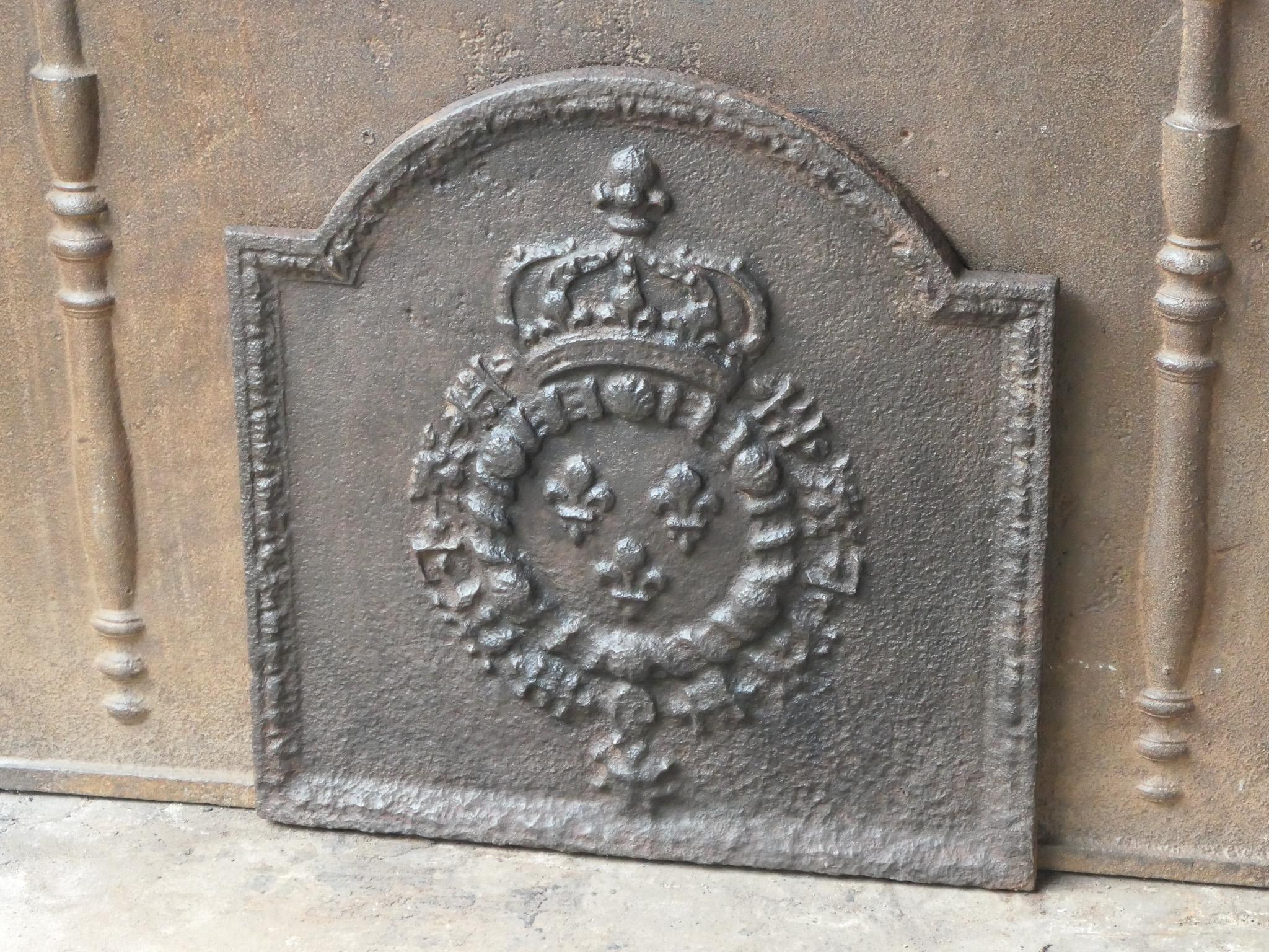 Französische Louis XIV.-Armen von Frankreich aus dem 18. bis 19. Jahrhundert Kaminsims / Rückwand im Angebot 6