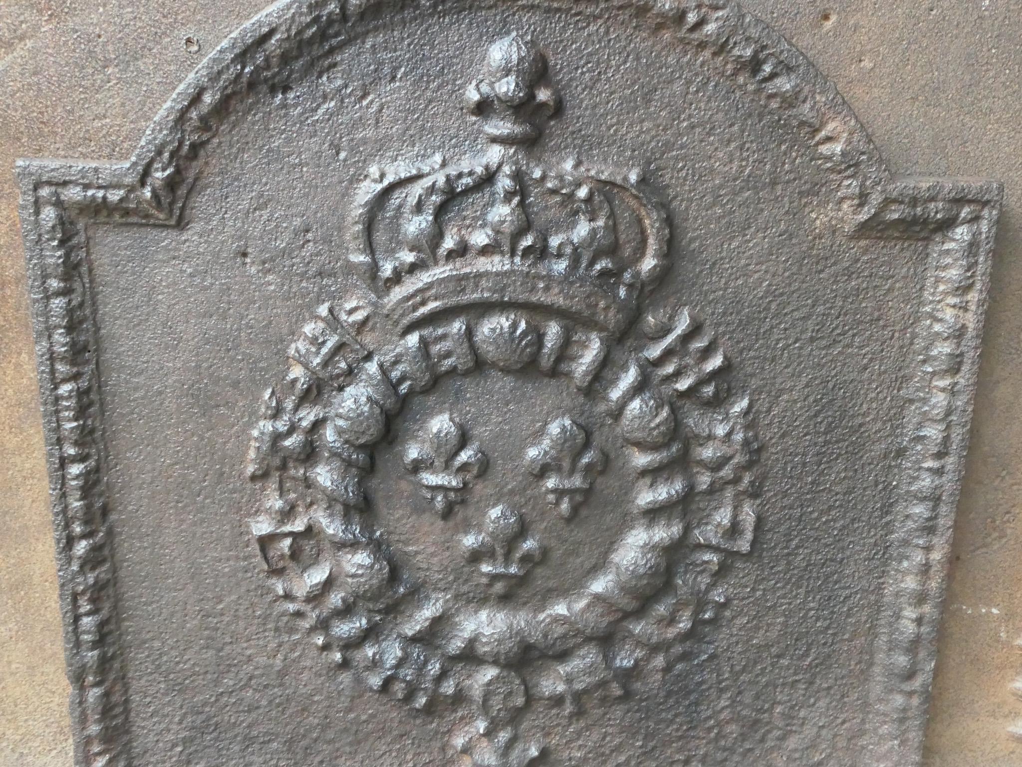 Französische Louis XIV.-Armen von Frankreich aus dem 18. bis 19. Jahrhundert Kaminsims / Rückwand im Angebot 9