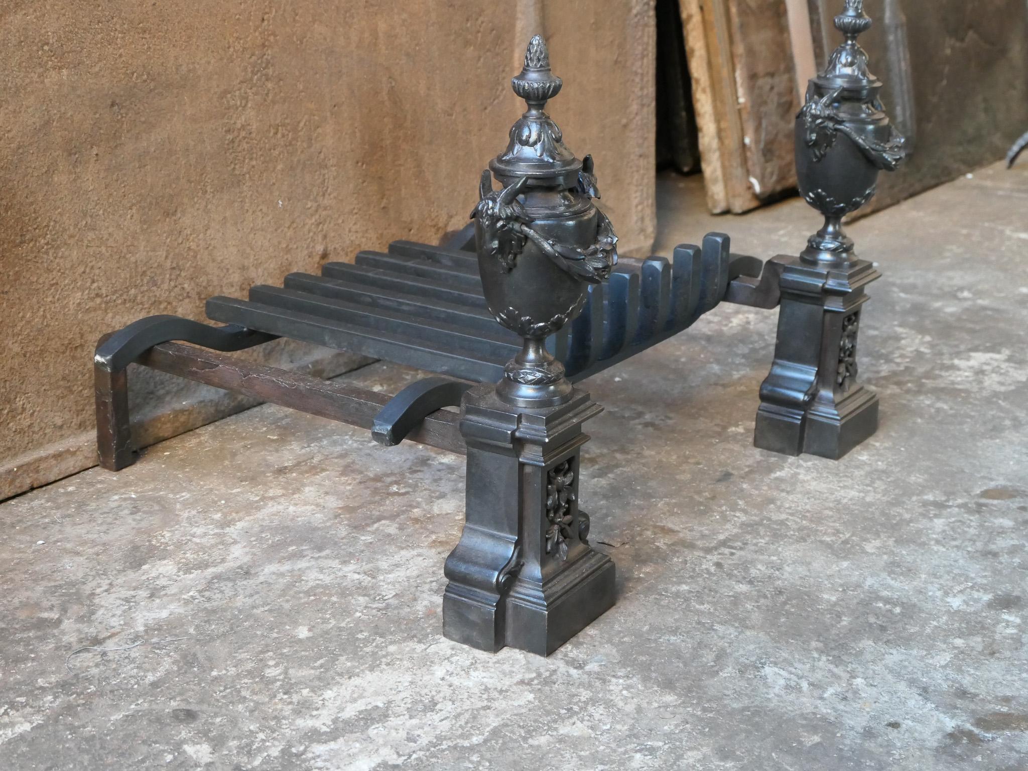 18th-19th Century French Neoclassical Fireplace Grate or Fire Grate For Sale 14