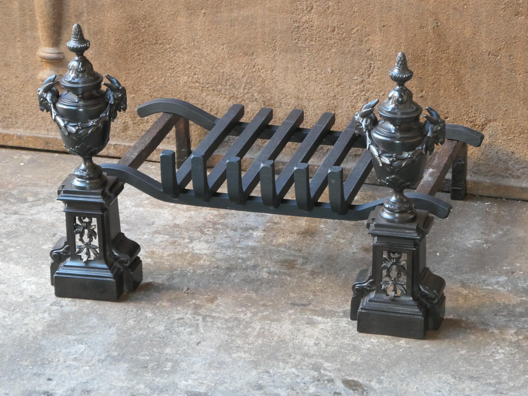 18th-19th Century French Neoclassical Fireplace Grate or Fire Grate For Sale 1