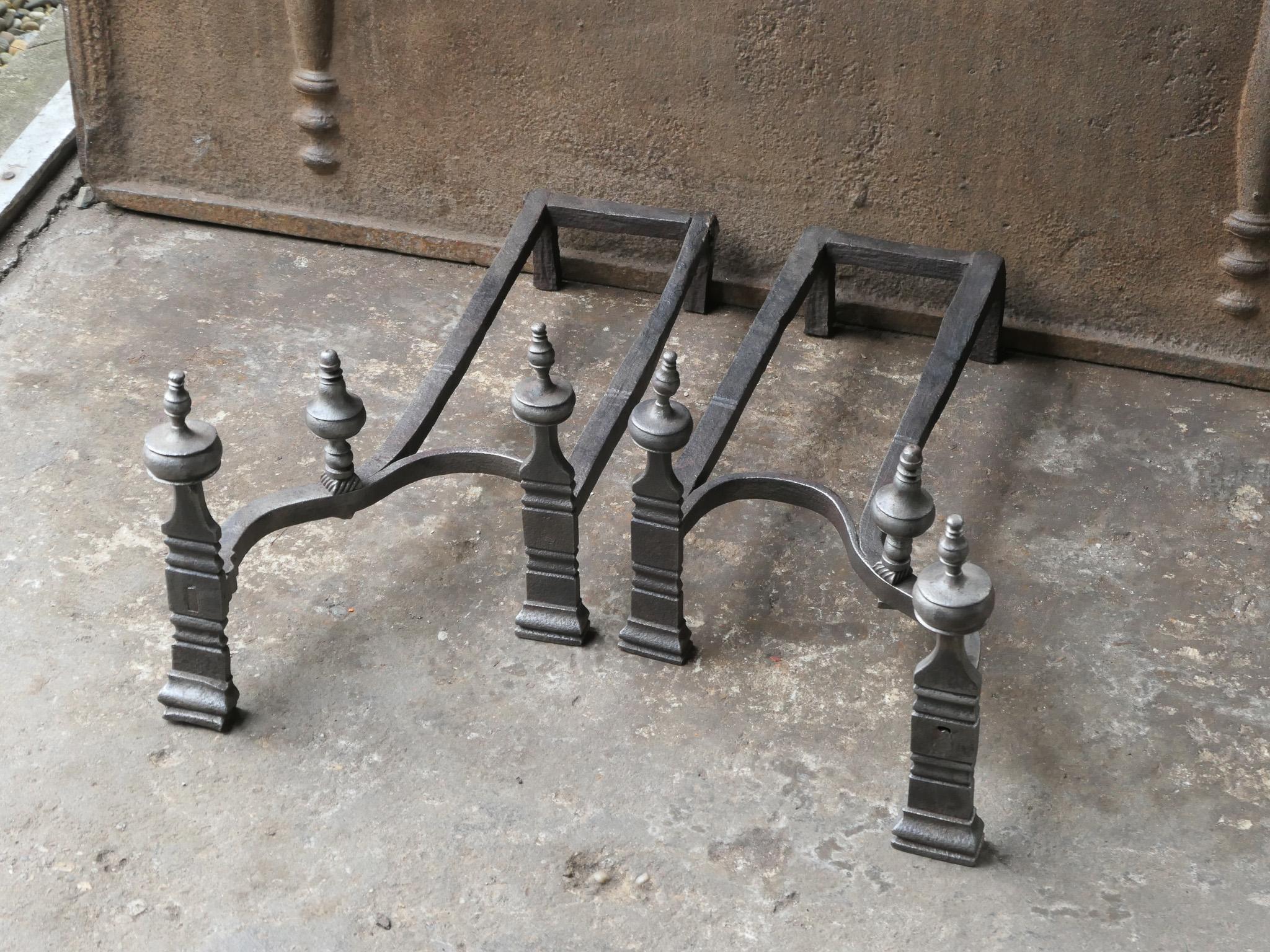 18th-19th Century French Neoclassical Fireplace Grate or Fire Grate For Sale 2