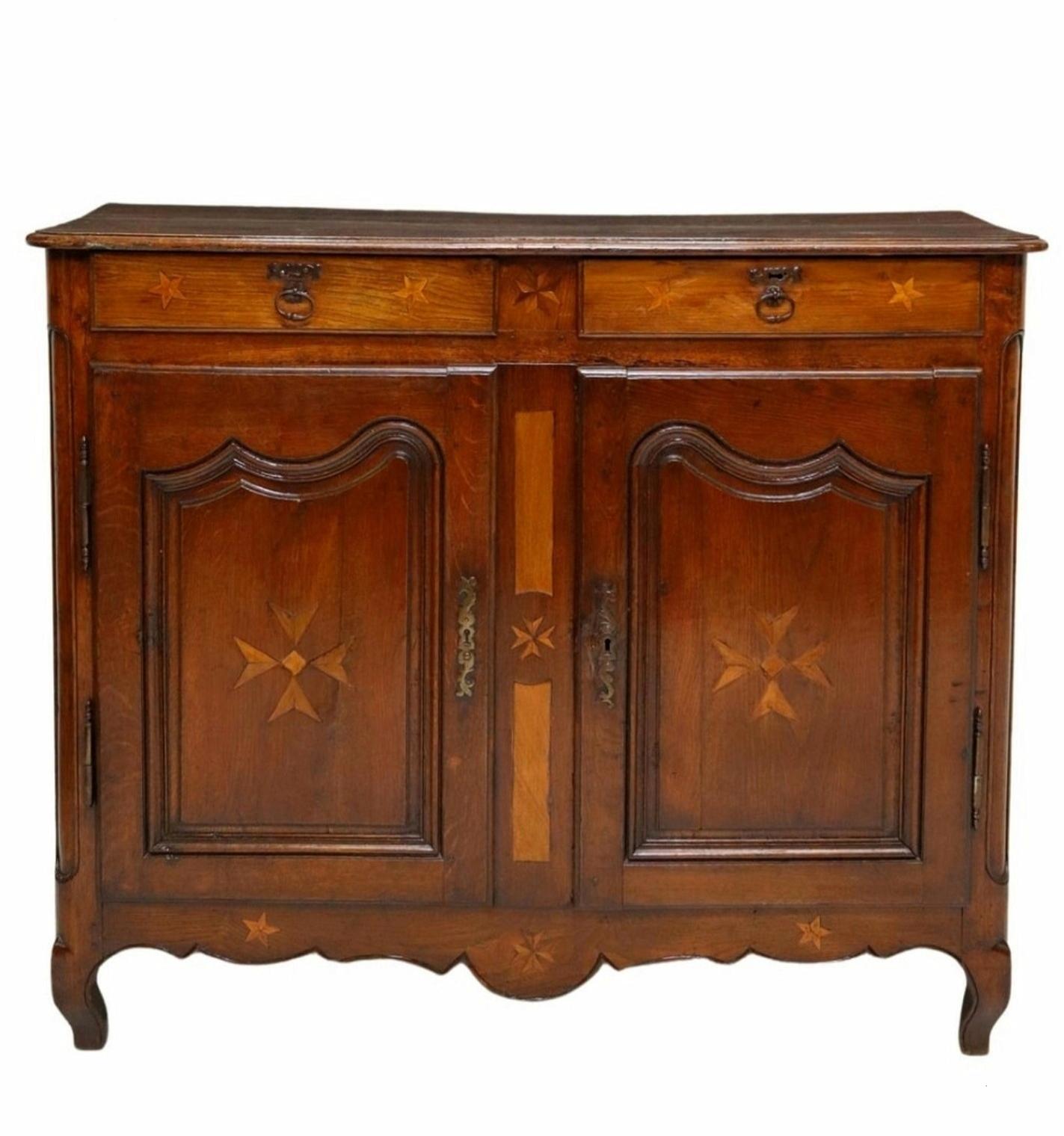 18th/19th Century French Provincial Oak Early Marquetry Sideboard  In Good Condition For Sale In Forney, TX