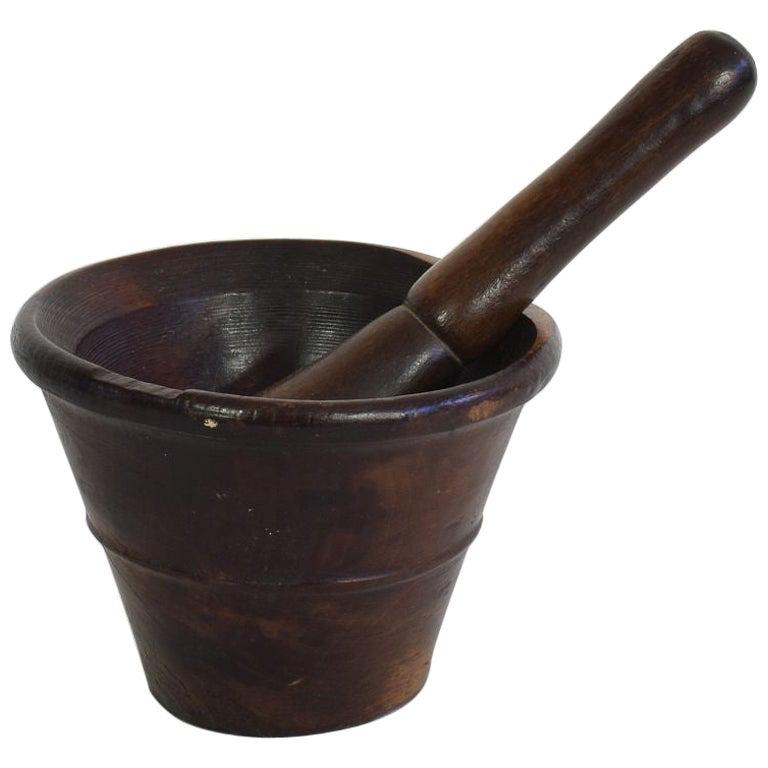 Antique 19th Century Cast Iron Large Pestle and Mortar For Sale at 1stDibs