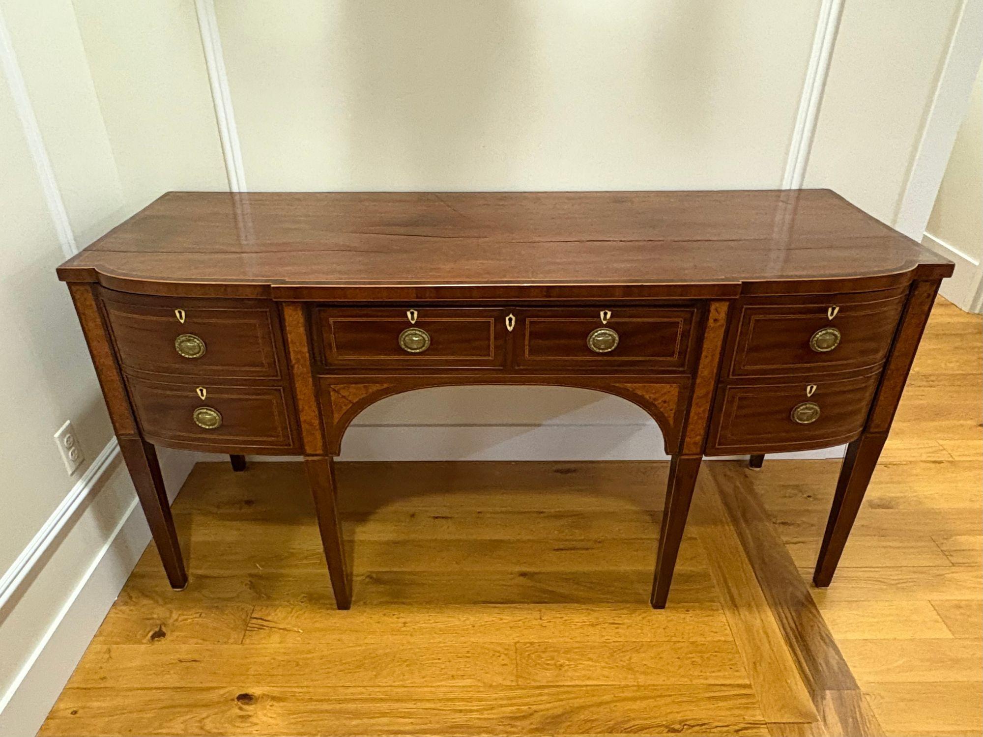 Anglais 18th / 19th Century George lll Sideboard, Mahogany, Wine Drawer, Inlaid en vente