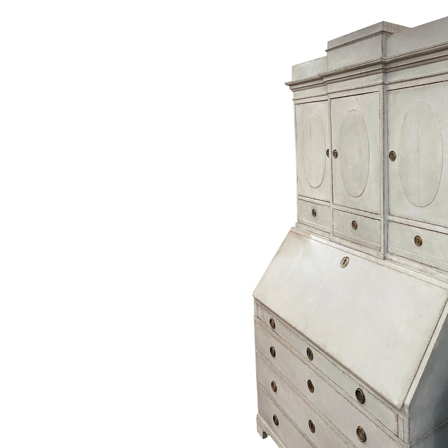 Hand-Carved 18th-19th Century Grey Swedish Gustavian Two Part Pinewood Bureau, Secretaire For Sale