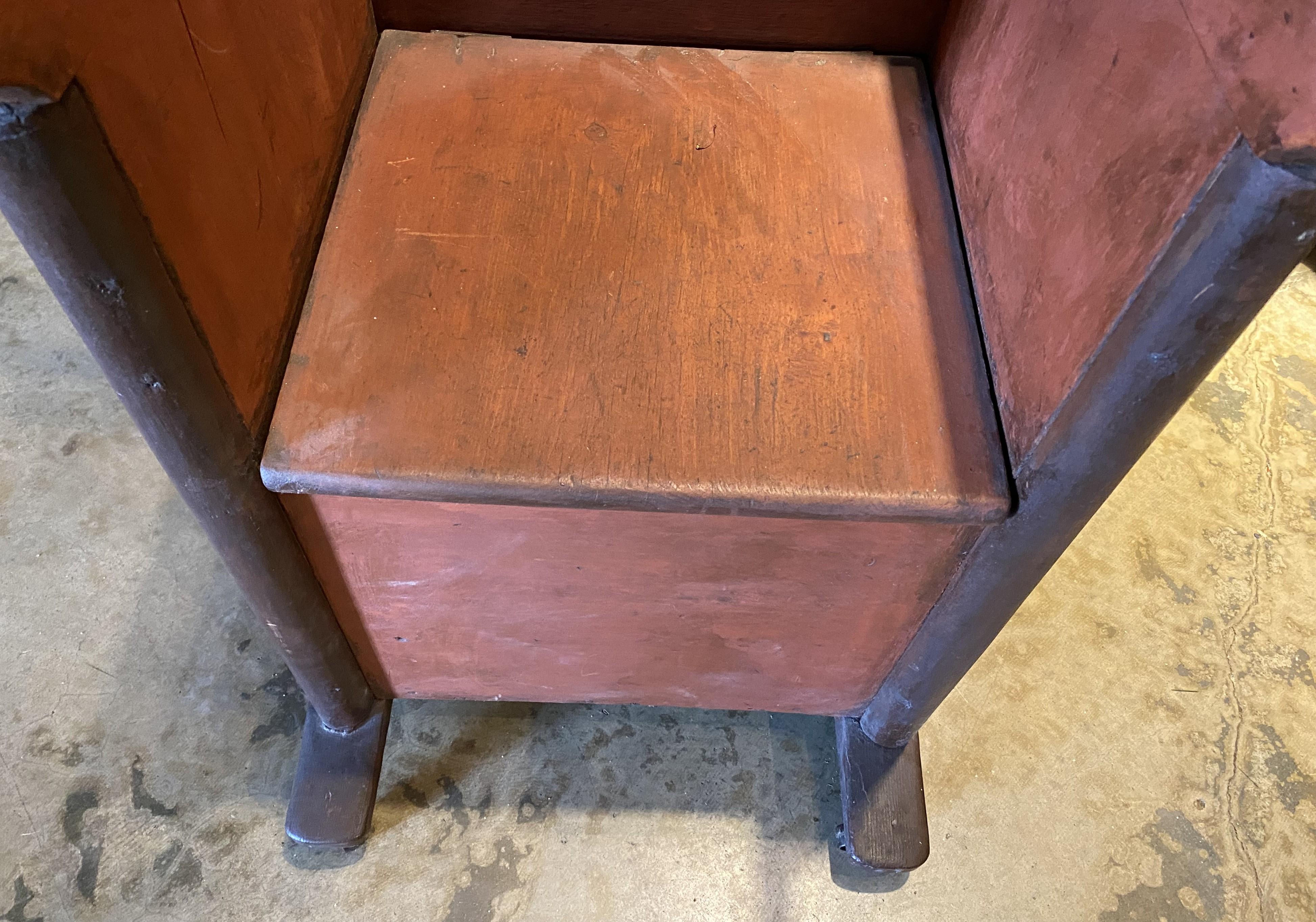 18th/19th Century Hutch or Chair Table in Old Red Surface For Sale 6