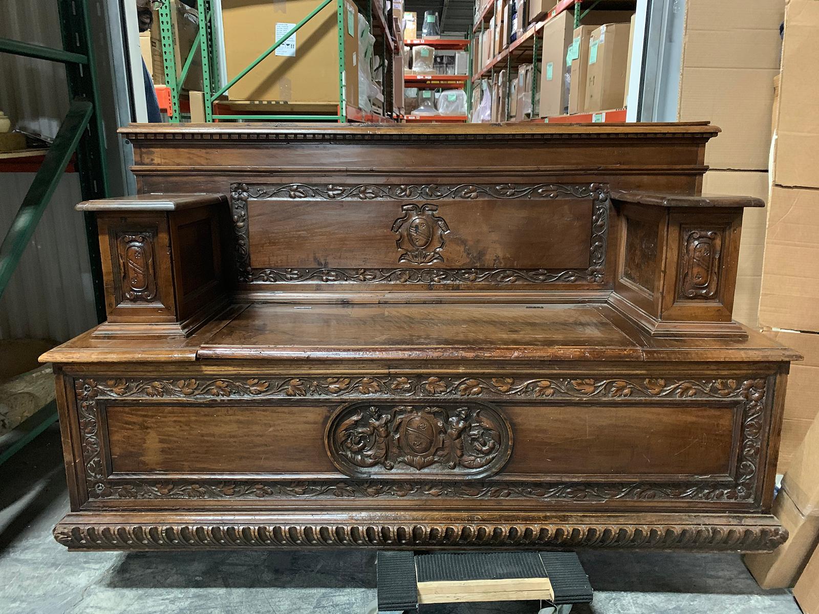 18th-19th century Italian Cassapanca bench, labeled 'Made in Italy'
Beautiful carving
Great wood/patina
Seat and arms lift revealing storage.