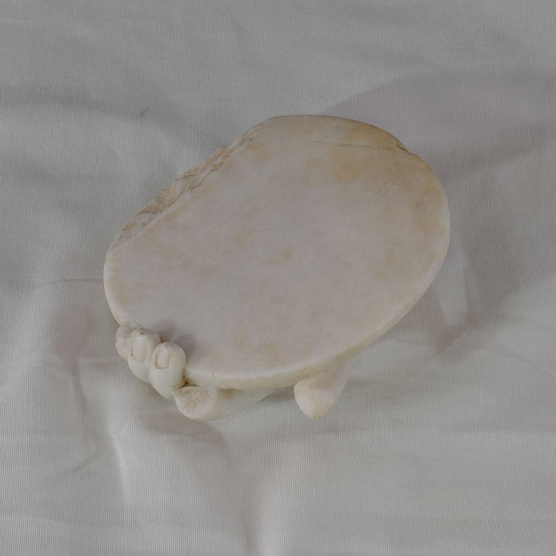 18th-19th Century Italian Marble Fragment of a Hand Holding a Disc 6
