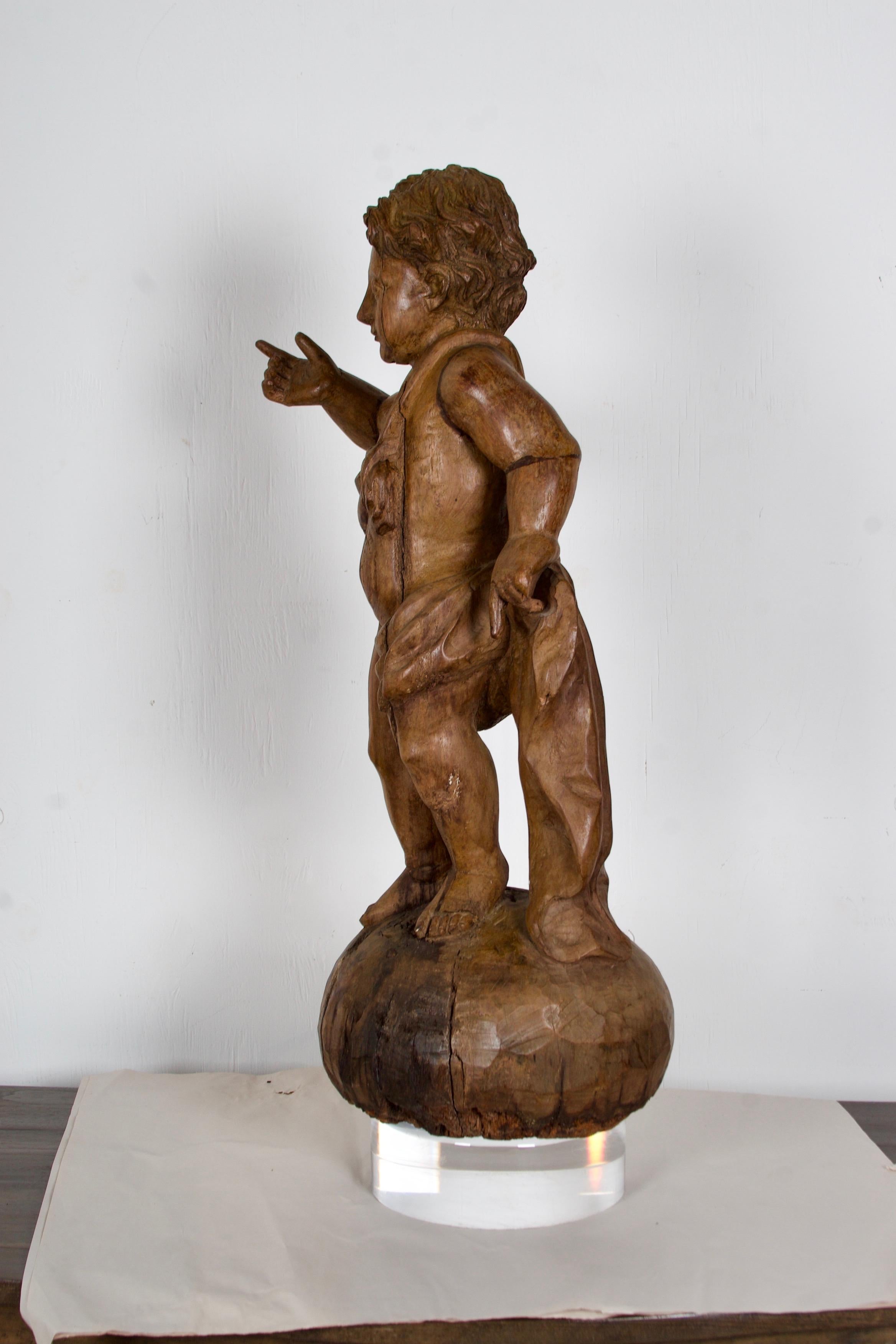 Italienischer geschnitzter Engels aus Holz, 18.-19. Jahrhundert (18. Jahrhundert) im Angebot