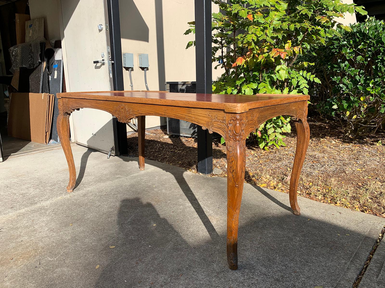 18th-19th Century French Louis XV Style Carved Tric-Trac Table with Leather Top In Good Condition For Sale In Atlanta, GA