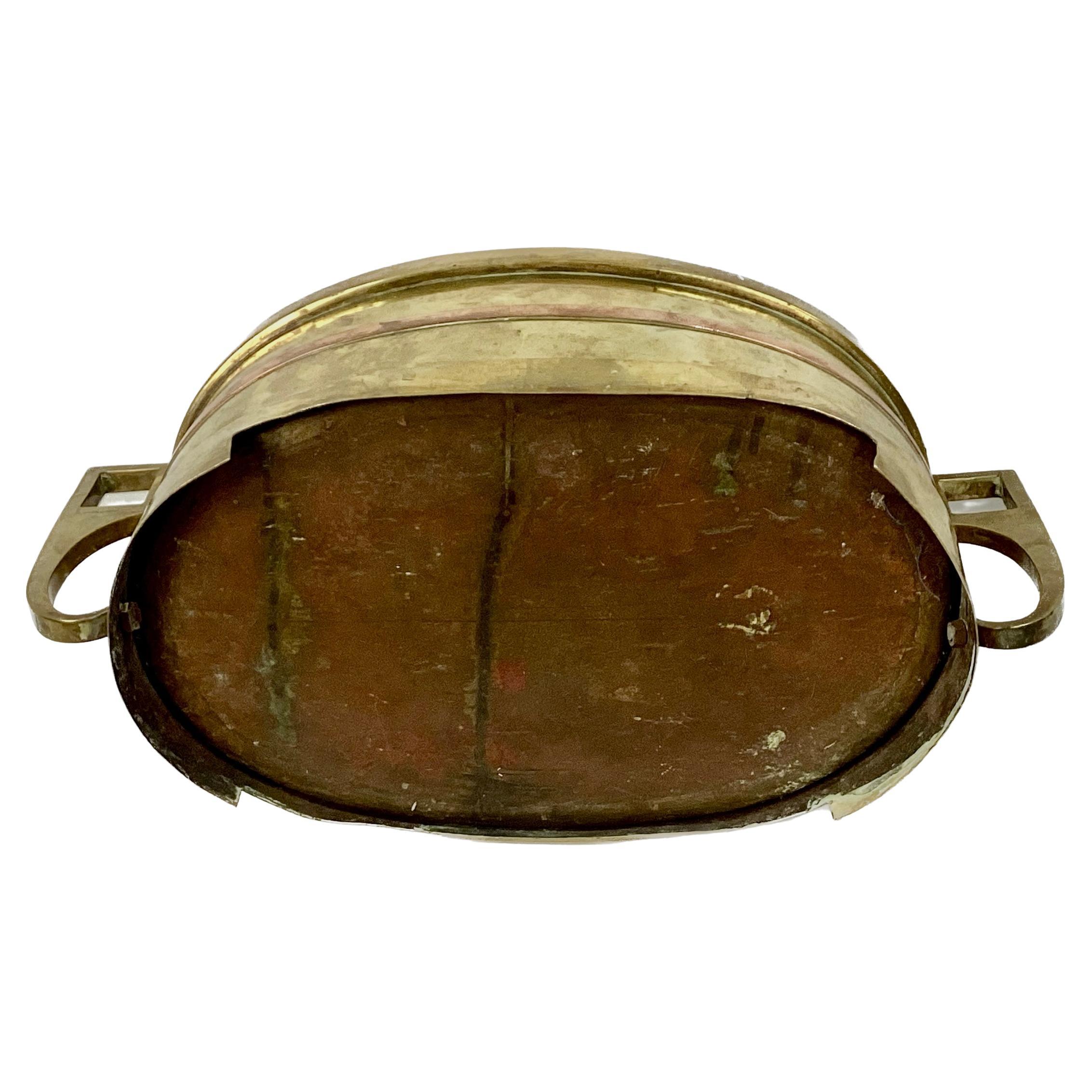 Jardinière ovale en cuivre et laiton du 18e/19e siècle avec doublure Bon état - En vente à Bradenton, FL
