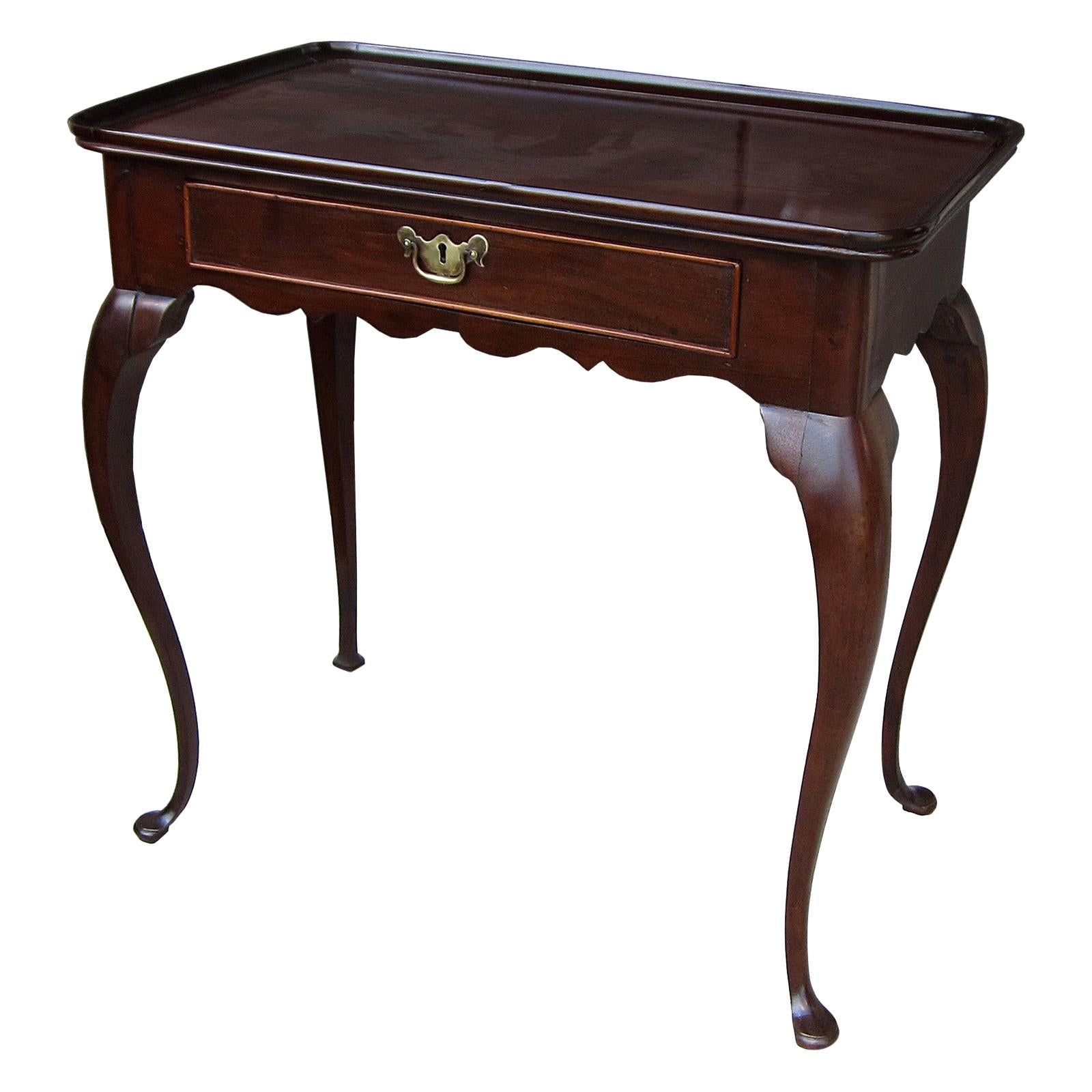 18th-19th Century Portuguese Mahogany Side Table with Drawer For Sale