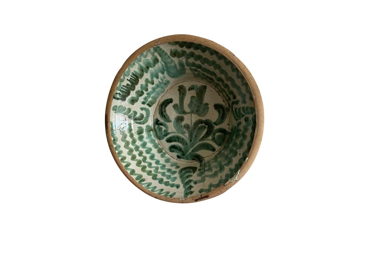 18th - 19th Century Spanish Antique Lebrillo Bowl XL In Good Condition In West Palm Beach, FL