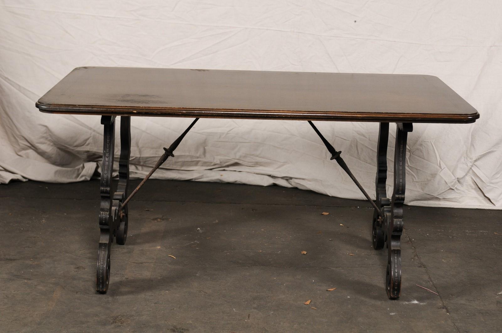 18th-19th Century Spanish Trestle Table with Iron Stretcher For Sale 5