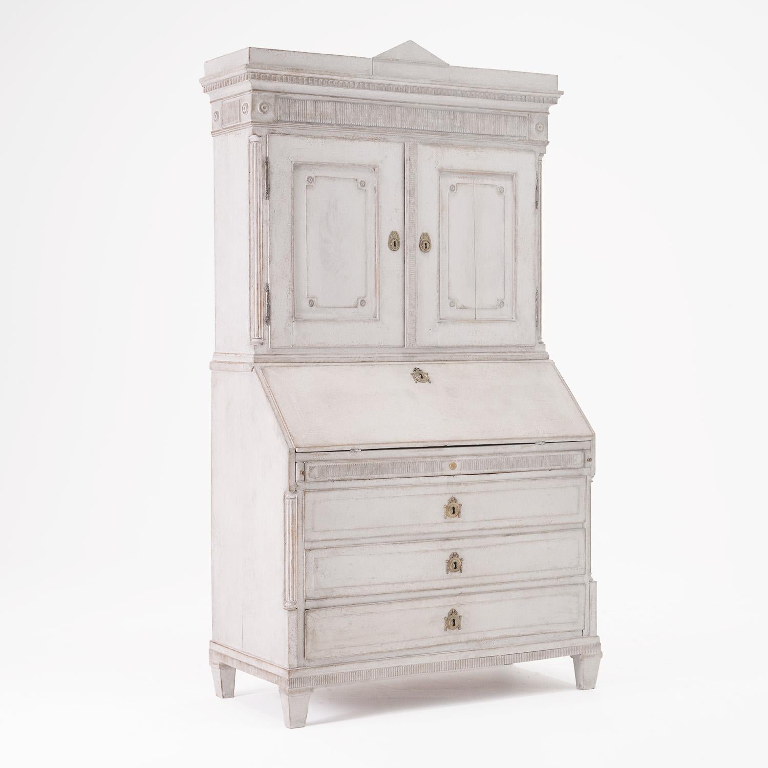 18th - 19th Century Swedish Gustavian Pinewood Bureau - Scandinavian Secretaire in vendita 2