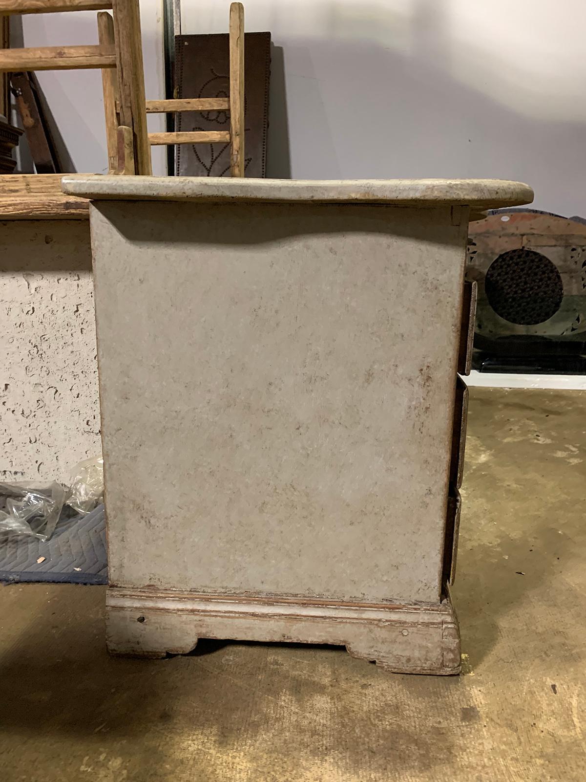 18th-19th Century Swedish Rococo Style Painted Chest with Scallop Edge Top 8
