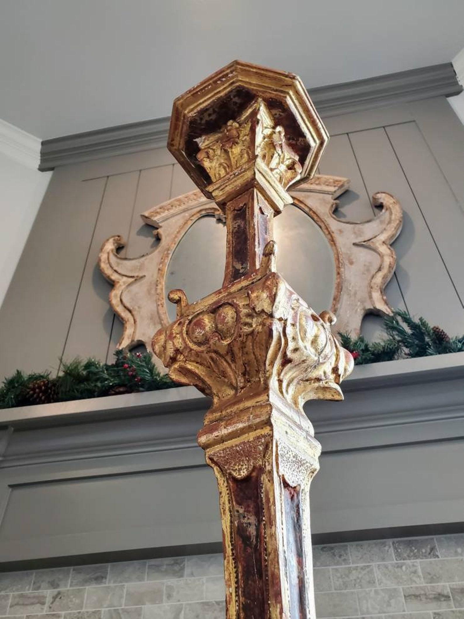 XIXe siècle Bâton d'autel en bois doré avec aigle Tyroléen du 18e/19e siècle en vente
