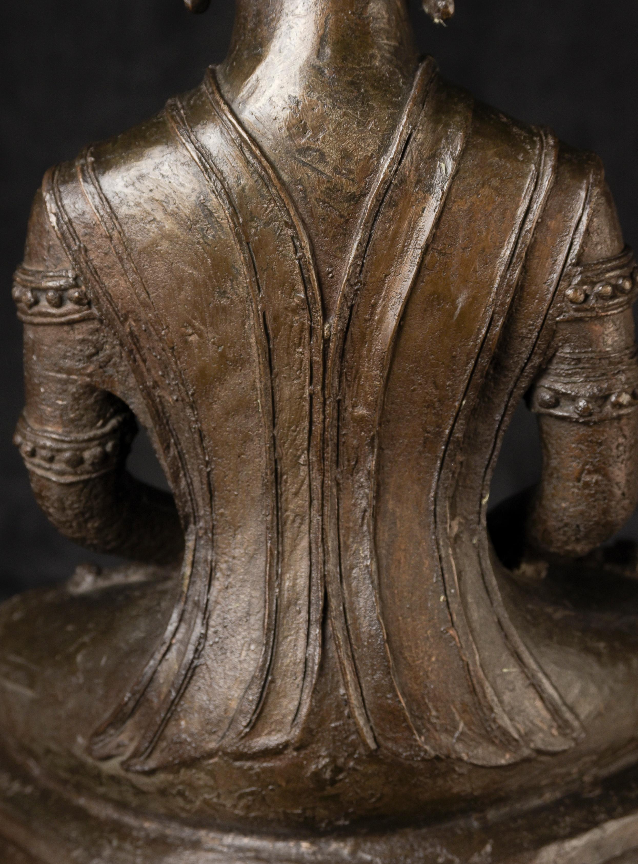 Grand bouddha birman unique du 18e/19e siècle, 10346 en vente 4