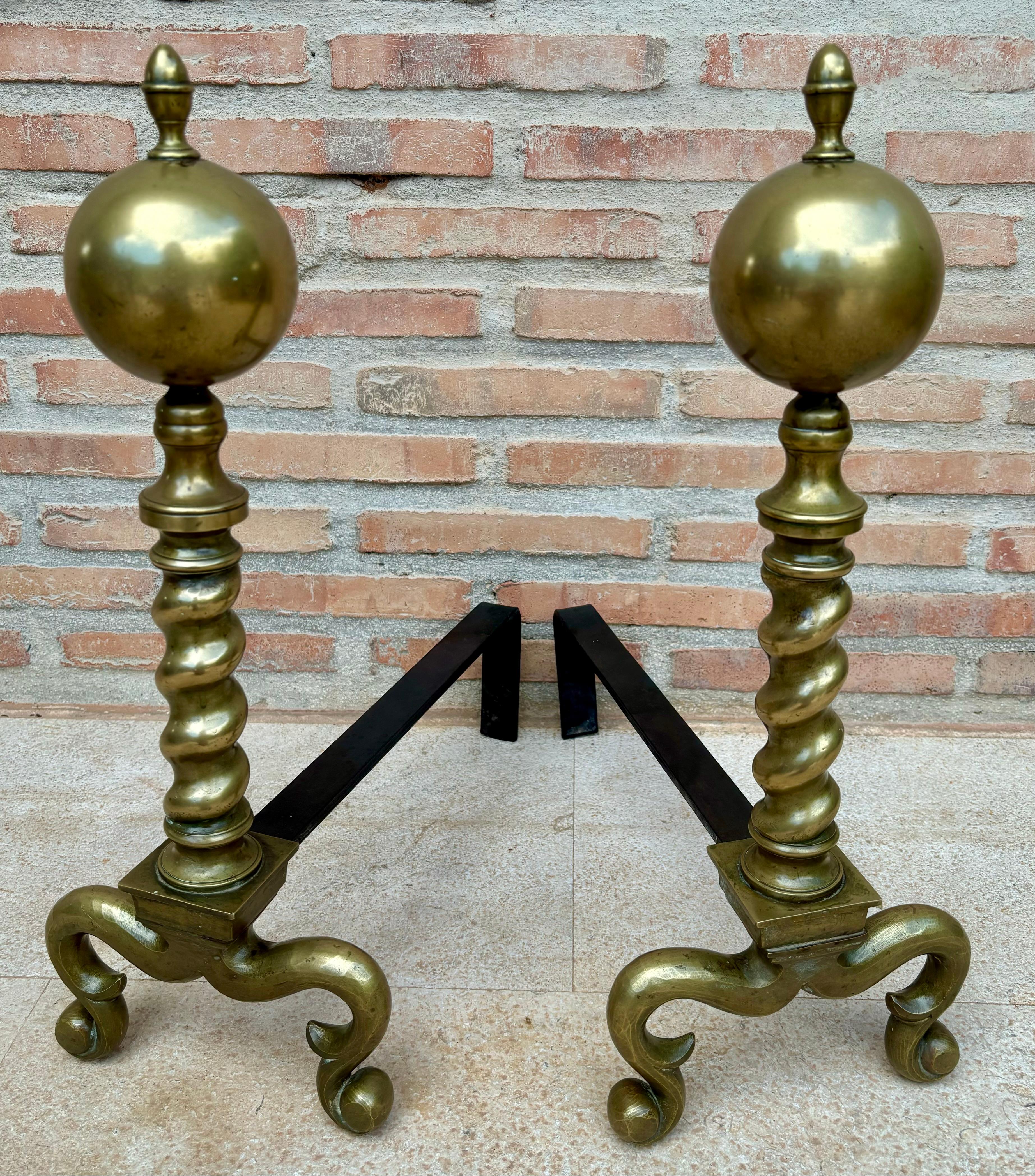 North American 18th American Chippendale Style Brass Cannonball Andiron Firedog with Log Stops For Sale