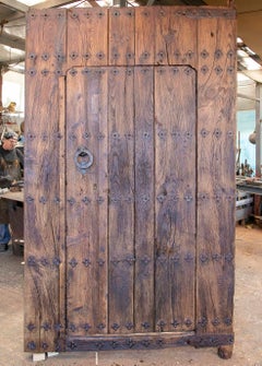 18ª Puerta Antigua de Madera Maciza con Herrajes de Hierro Forjado