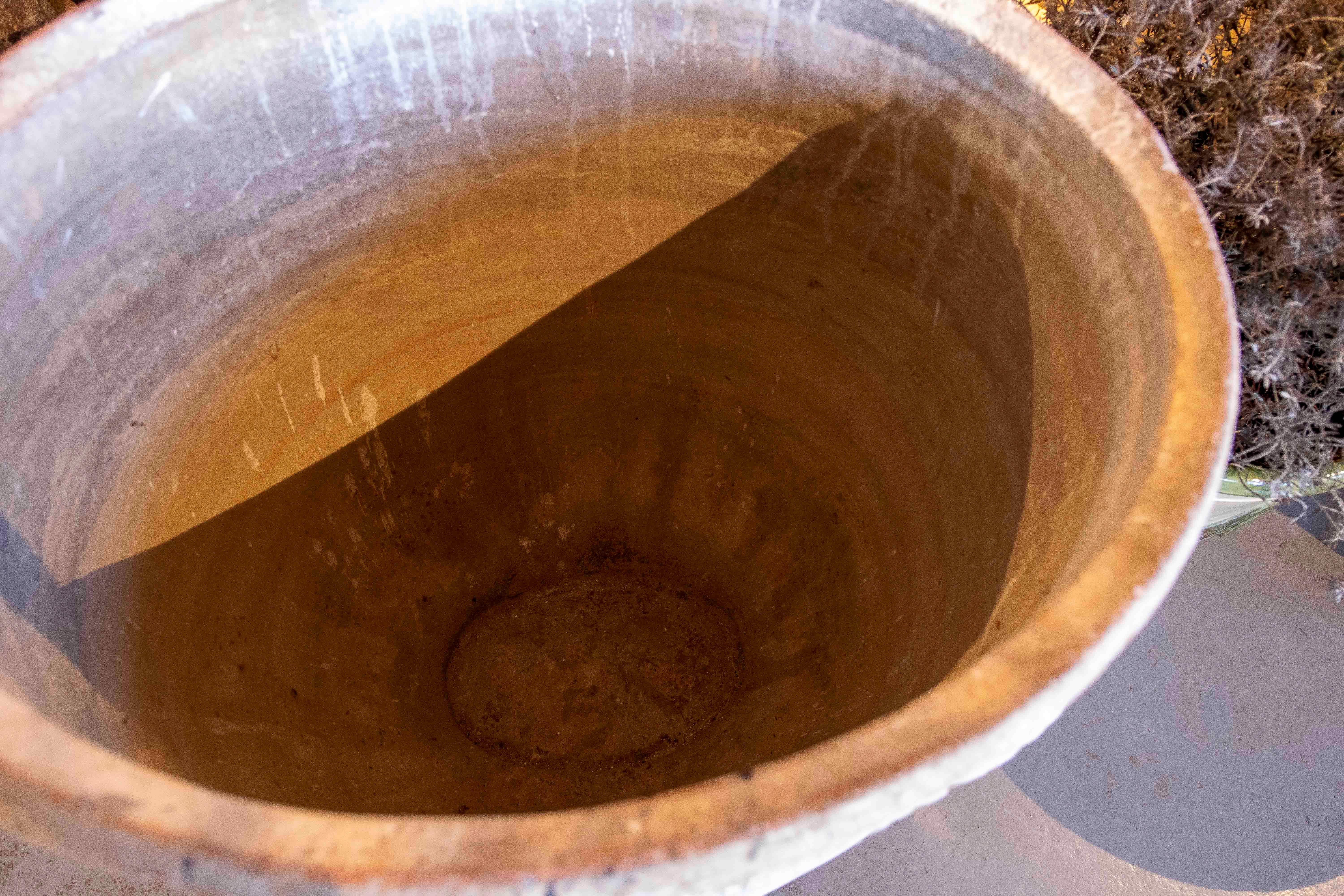 18th Arabian Whitewashed Ceramic Bath 8
