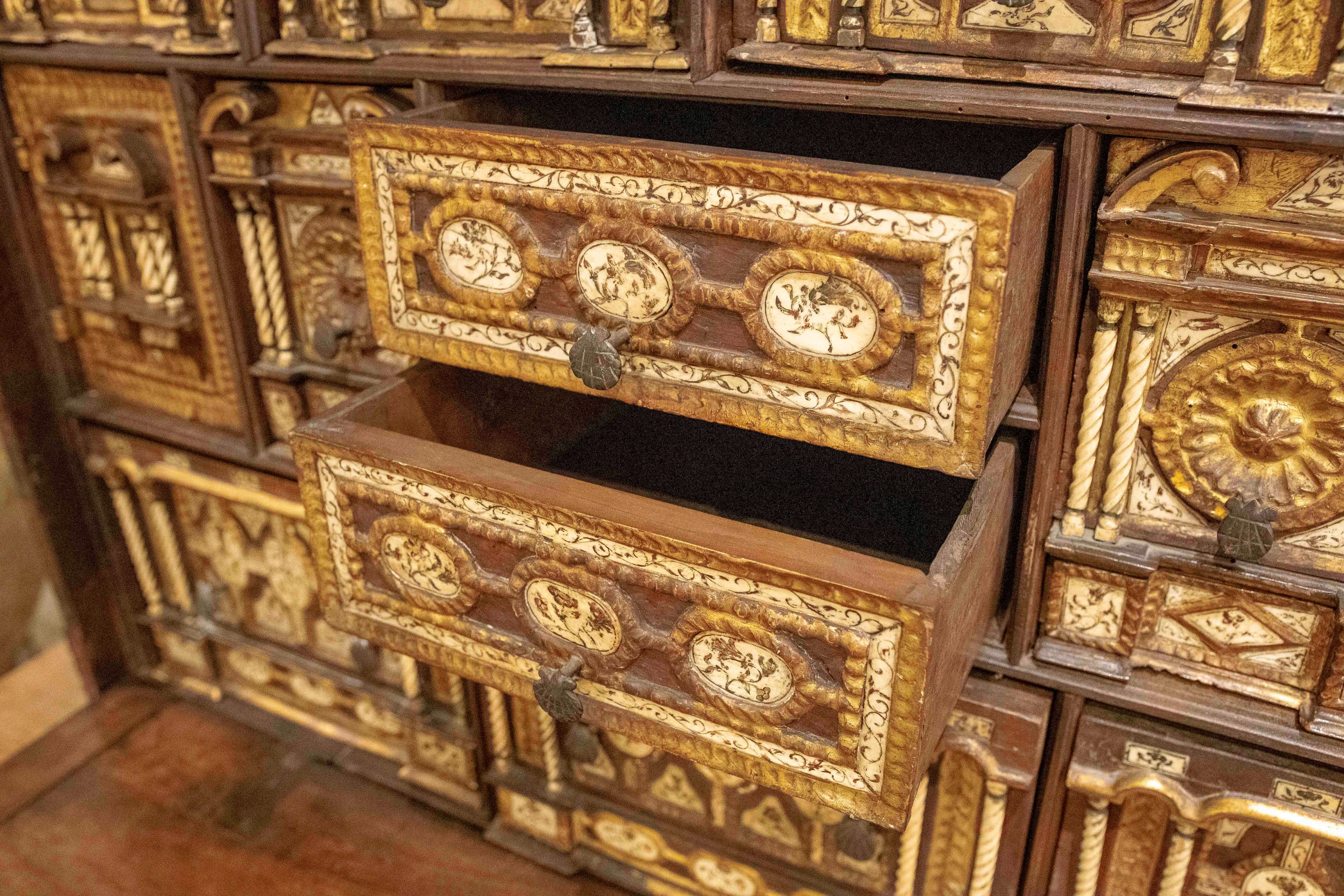 18th Bargas-style Bargueño Desk with a 19th Century Bridge Table For Sale 3