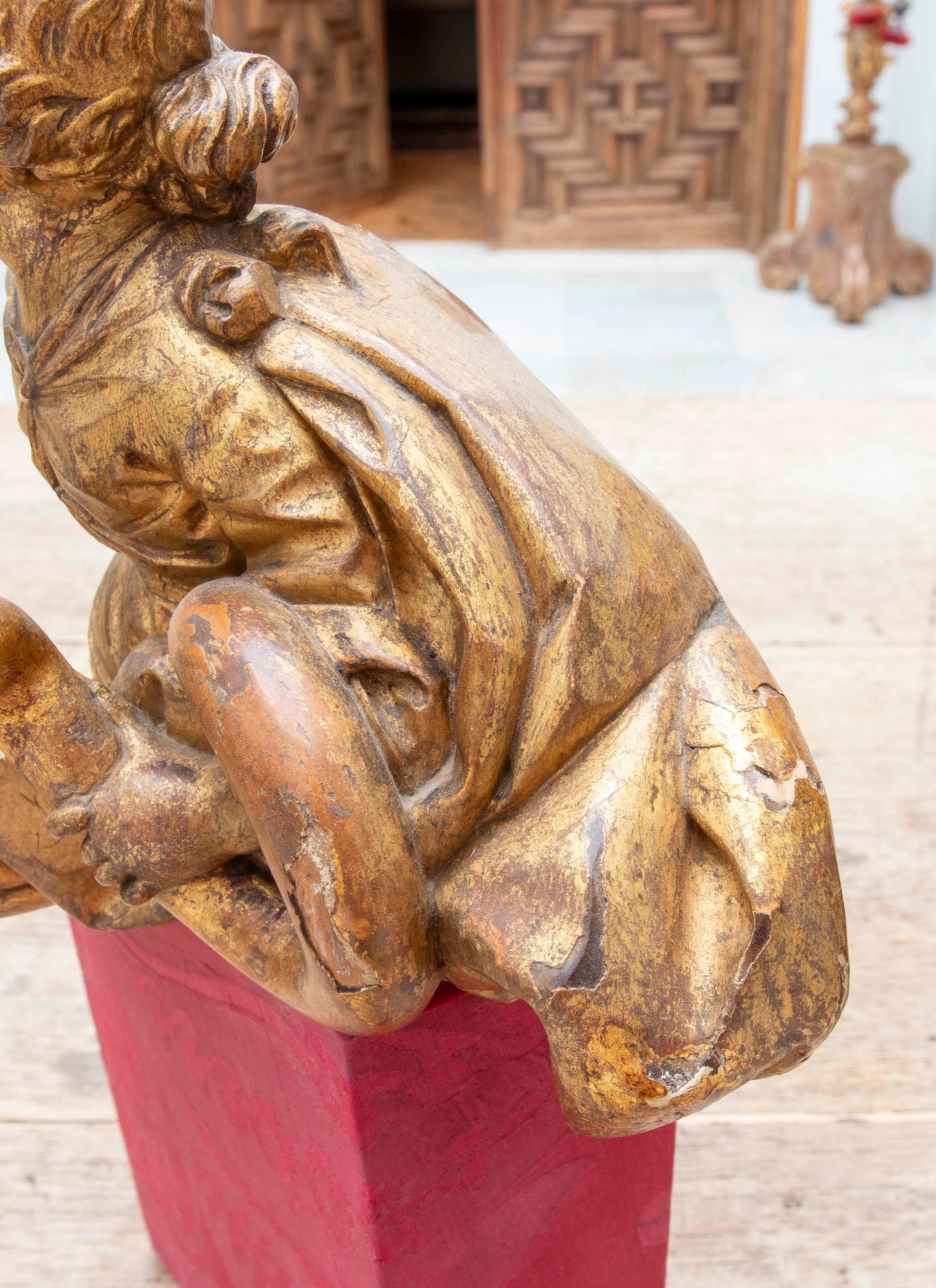 18th Baroque Sculpture of an Allegorical Female Figure in Carved and Gilded Wood For Sale 9