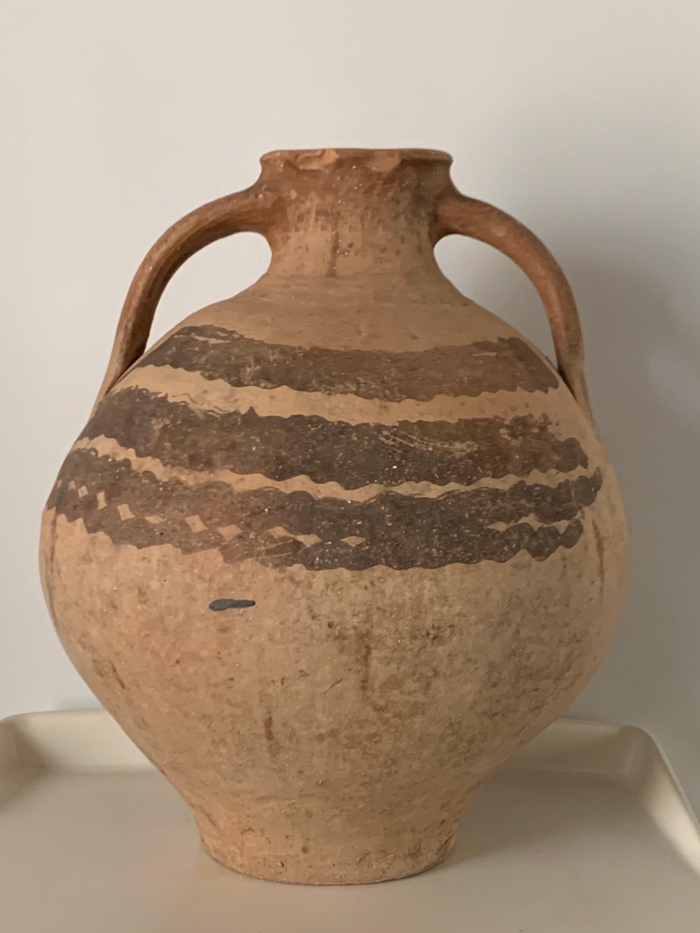 Pitcher ‘cantaro’ from Calanda, Aragon-Zaragoza area of Spain. A rare piece from a Private collection, circa 1750. Other examples can be seen in the Museo de Zaragoza.
With gorgeous original patina, this jar features the characteristic