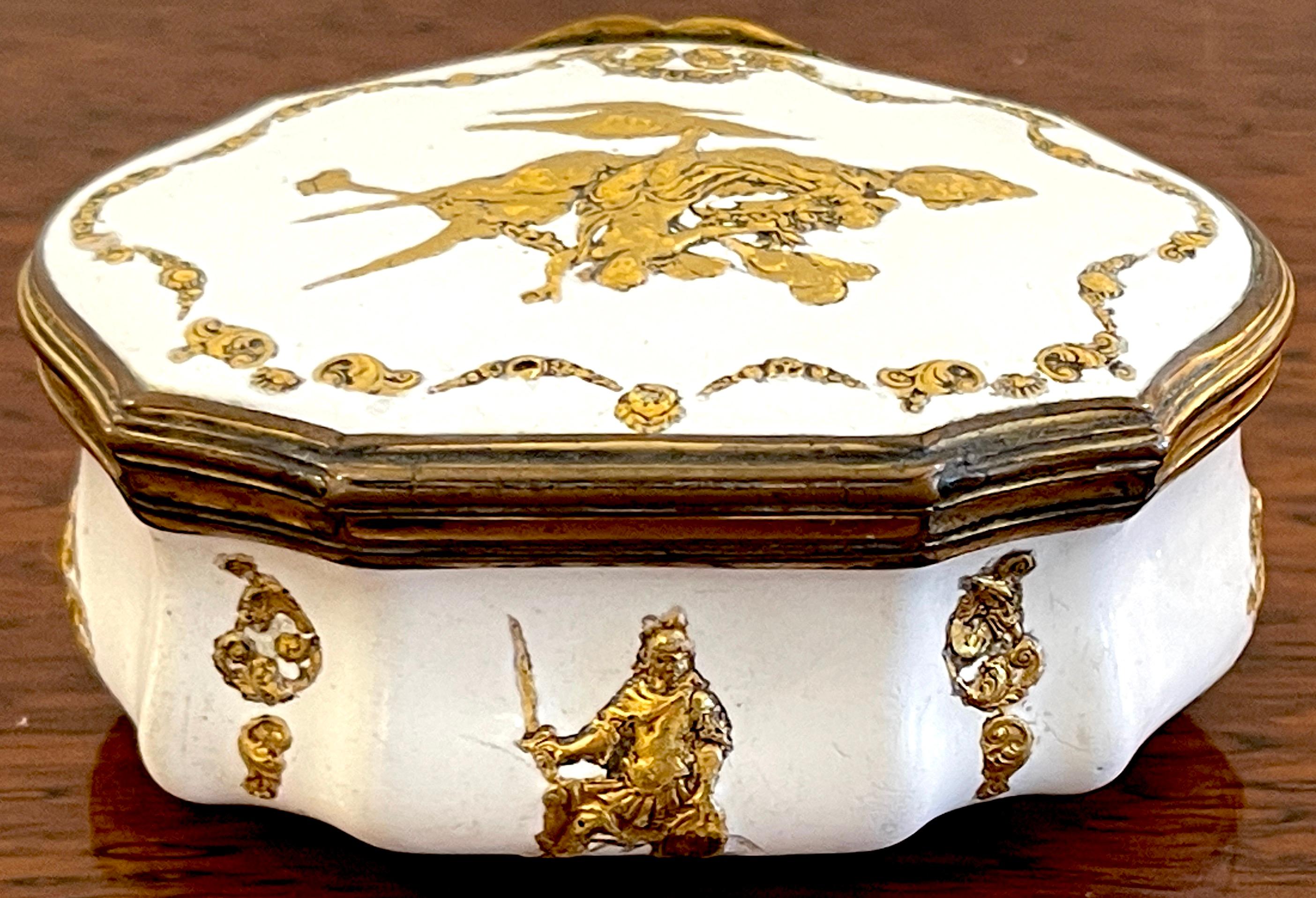 18th C  Allegorical Gilt Enamel Snuff Box,  Atrib Fromery Workshop For Sale 3