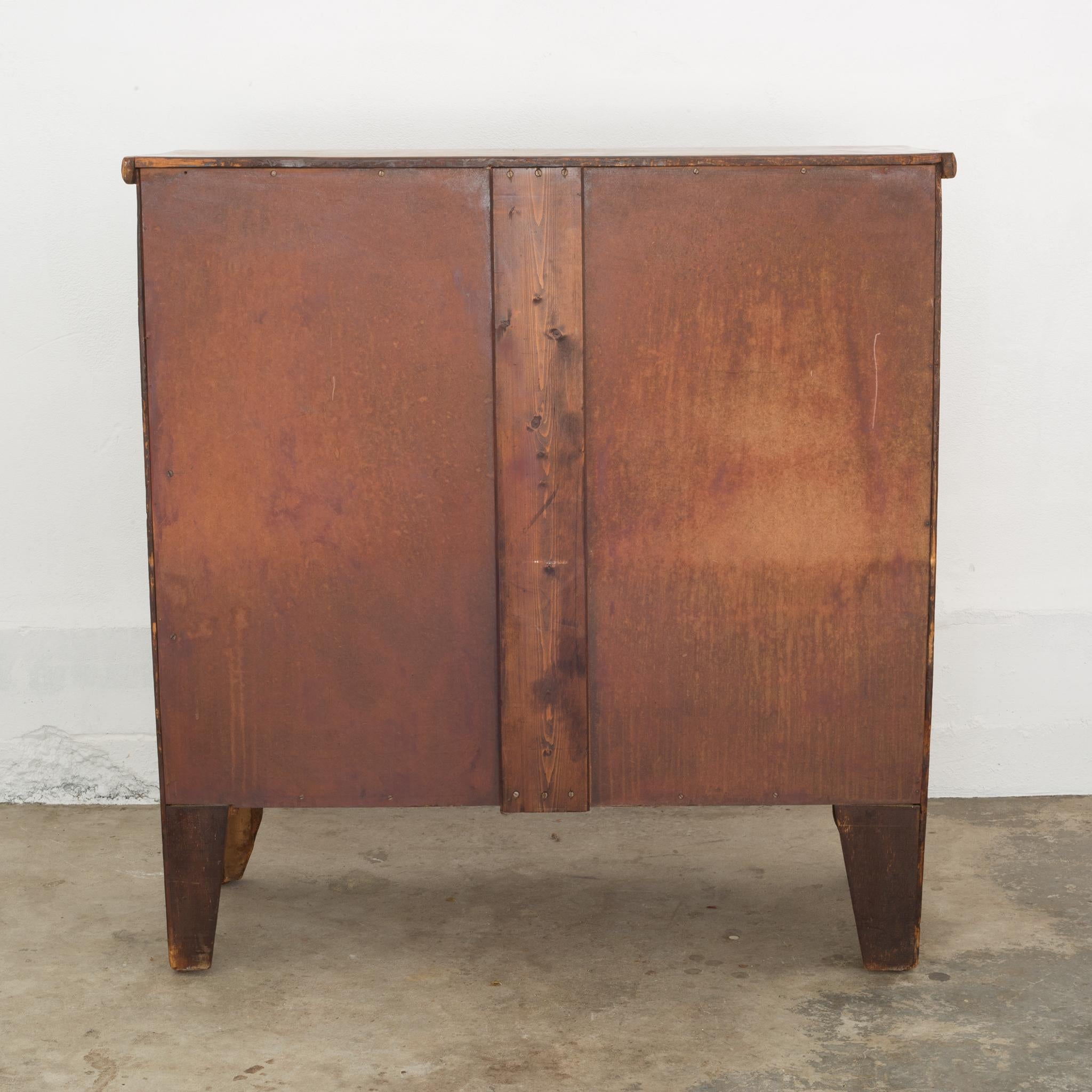 18th Century American Federal Mahogany Bow Front Chest, circa 1780 1