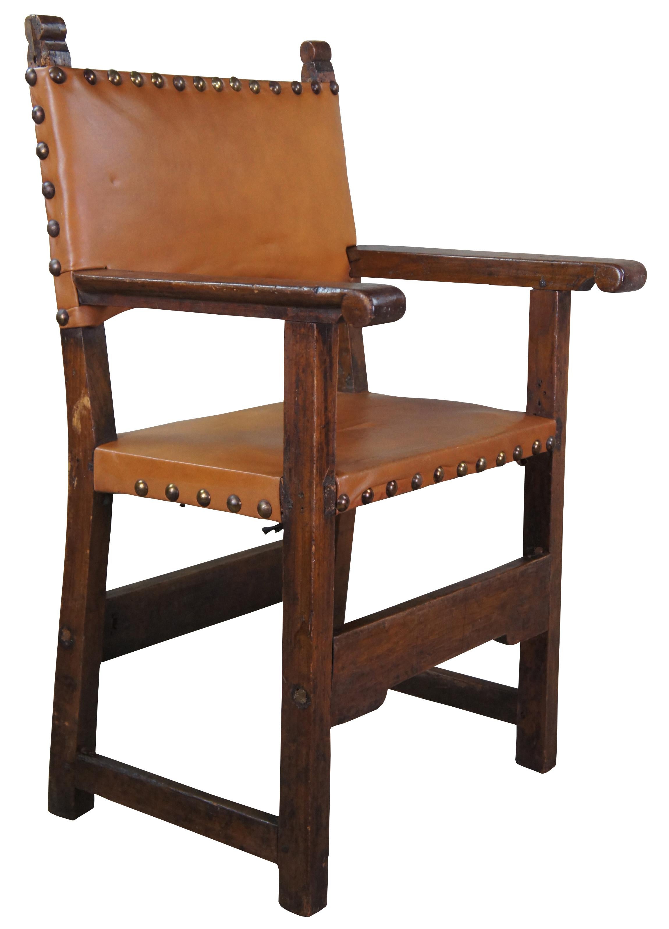 18th C. Antique Spanish Colonial Oak Leather Nailhead Friars Throne Arm Chair In Good Condition In Dayton, OH