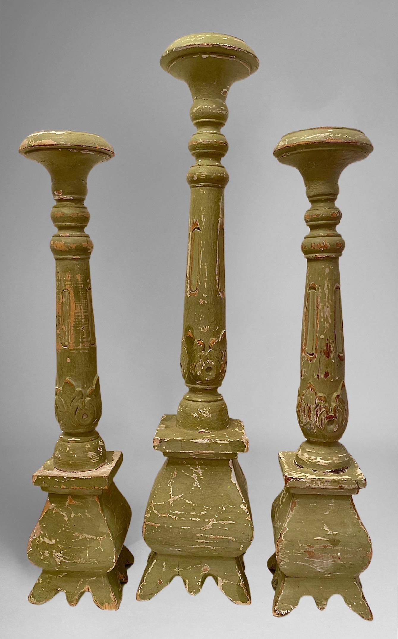 Hand-Carved 18th Century Austrian Carved and Chalkpaint Wood Alter Sticks with Circular Tops For Sale