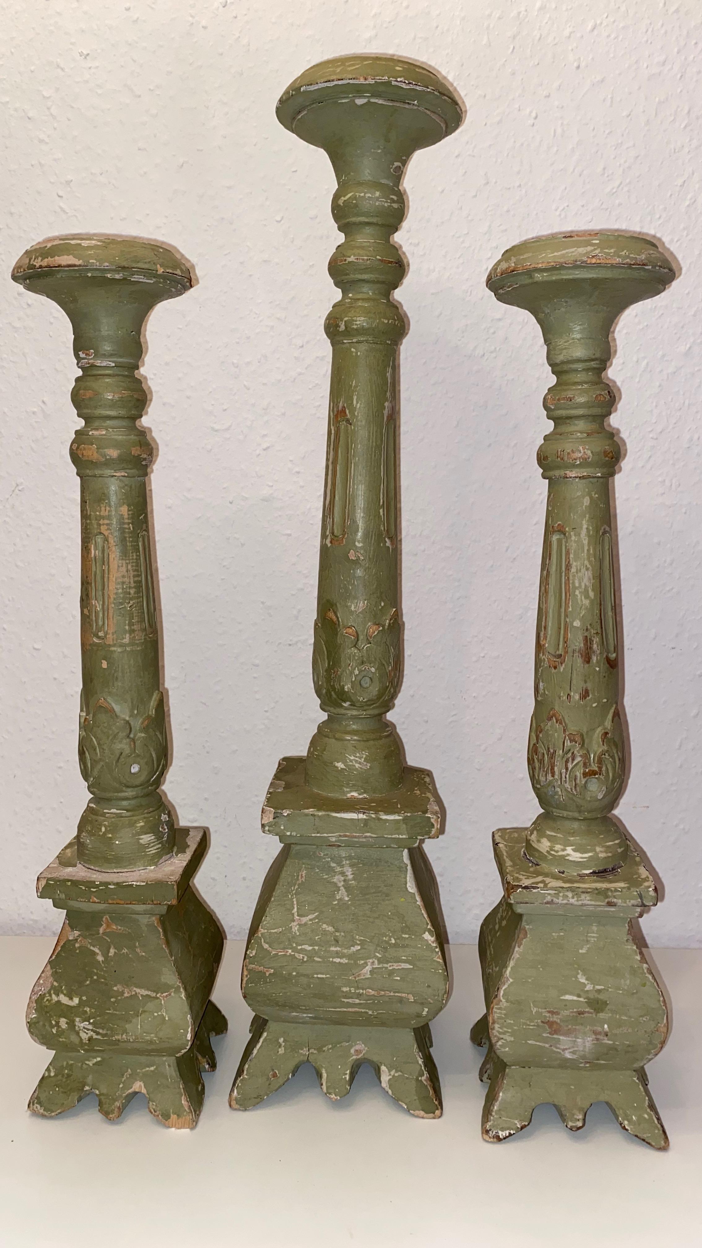 18th Century and Earlier 18th Century Austrian Carved and Chalkpaint Wood Alter Sticks with Circular Tops For Sale