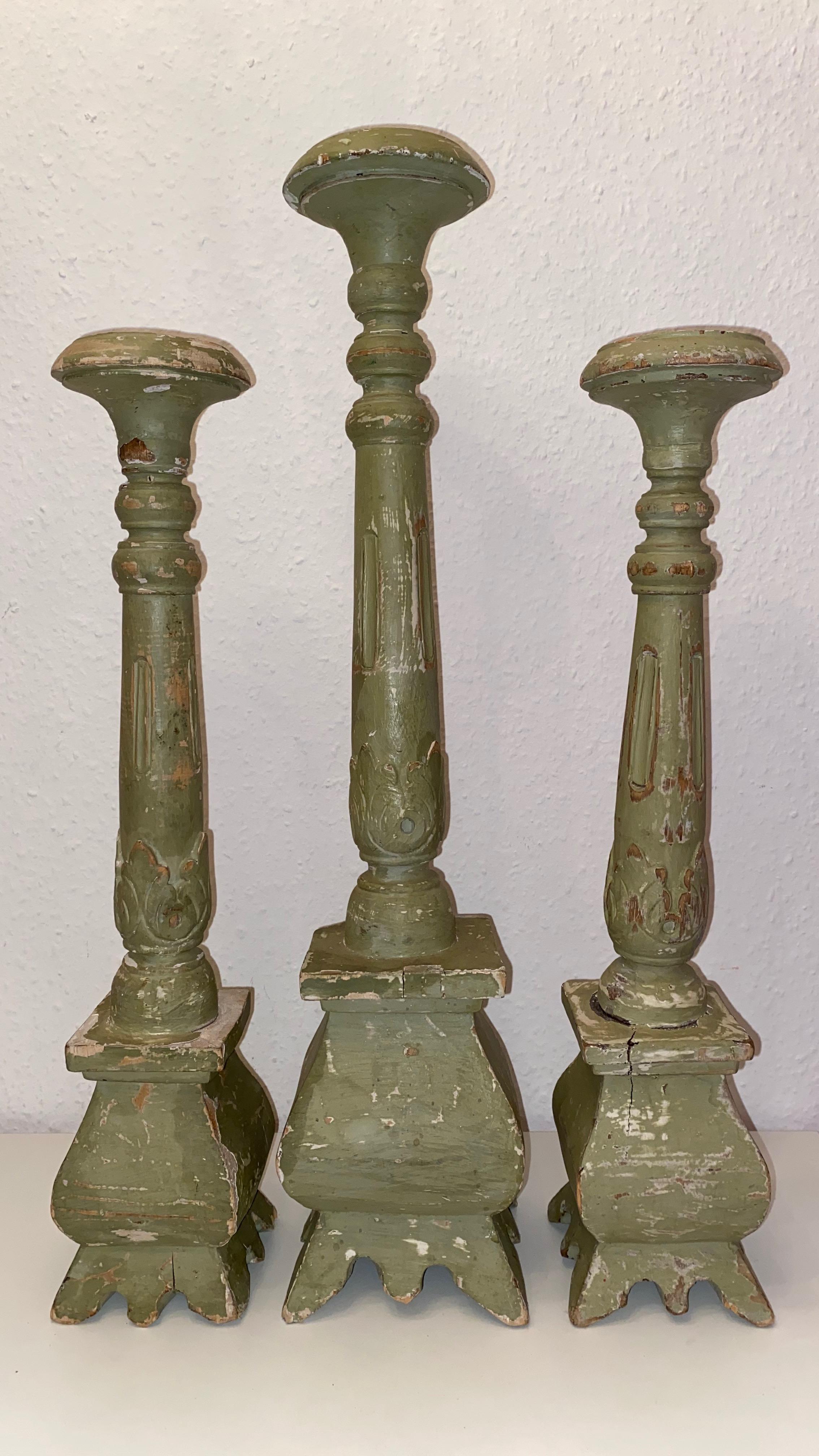 18th Century Austrian Carved and Chalkpaint Wood Alter Sticks with Circular Tops For Sale 1