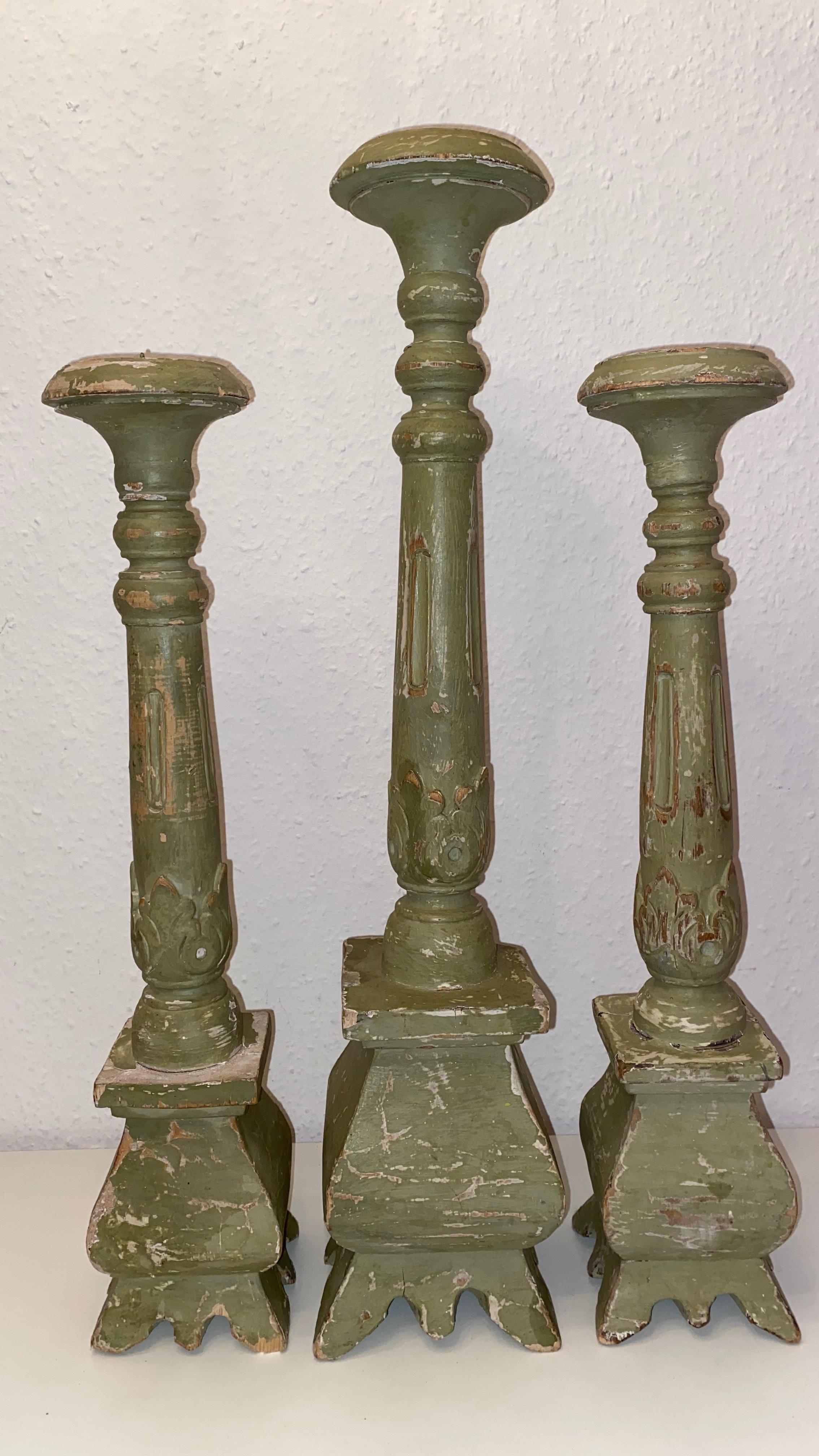 18th Century Austrian Carved and Chalkpaint Wood Alter Sticks with Circular Tops For Sale 2