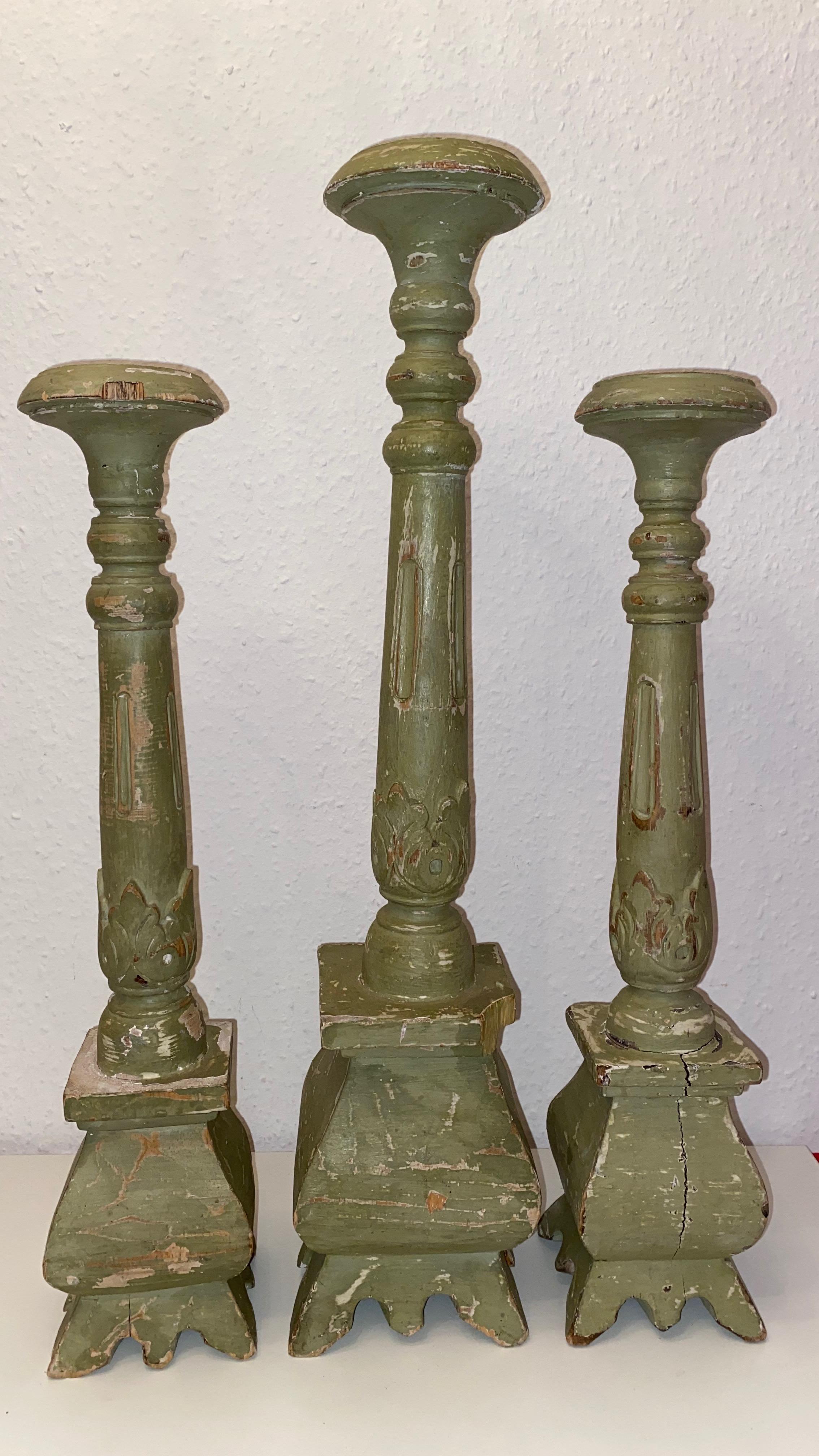 18th Century Austrian Carved and Chalkpaint Wood Alter Sticks with Circular Tops For Sale 3