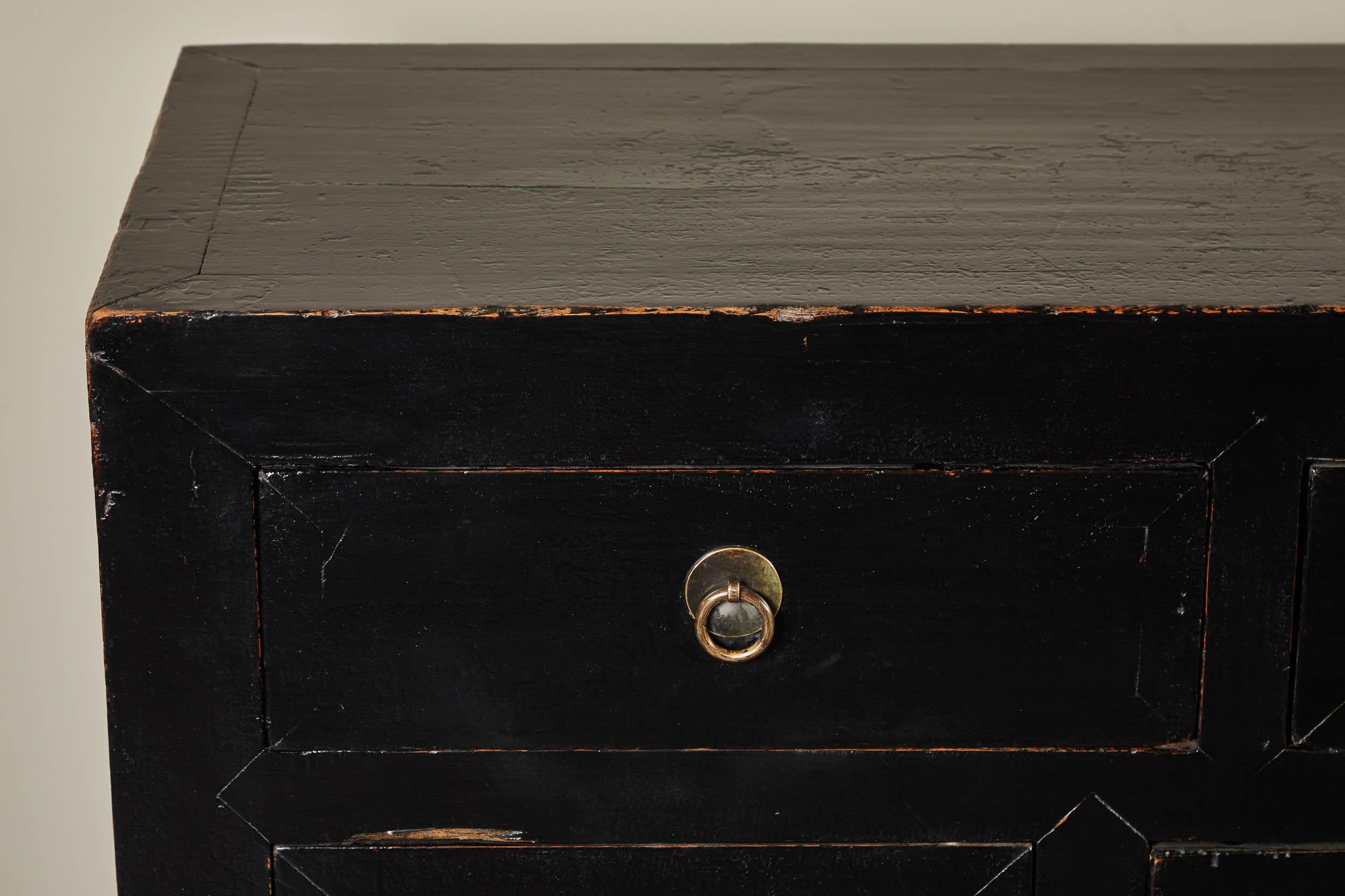 18th Century Chinese Black Lacquer Sideboard 1