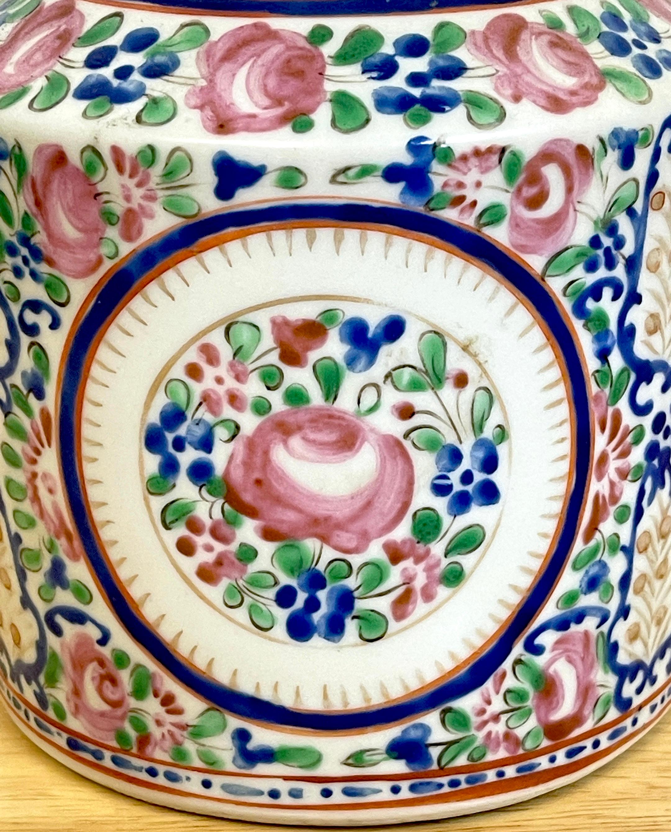 18th C Chinese Export Famille Rose Tea Pot, in the French Taste In Good Condition For Sale In West Palm Beach, FL