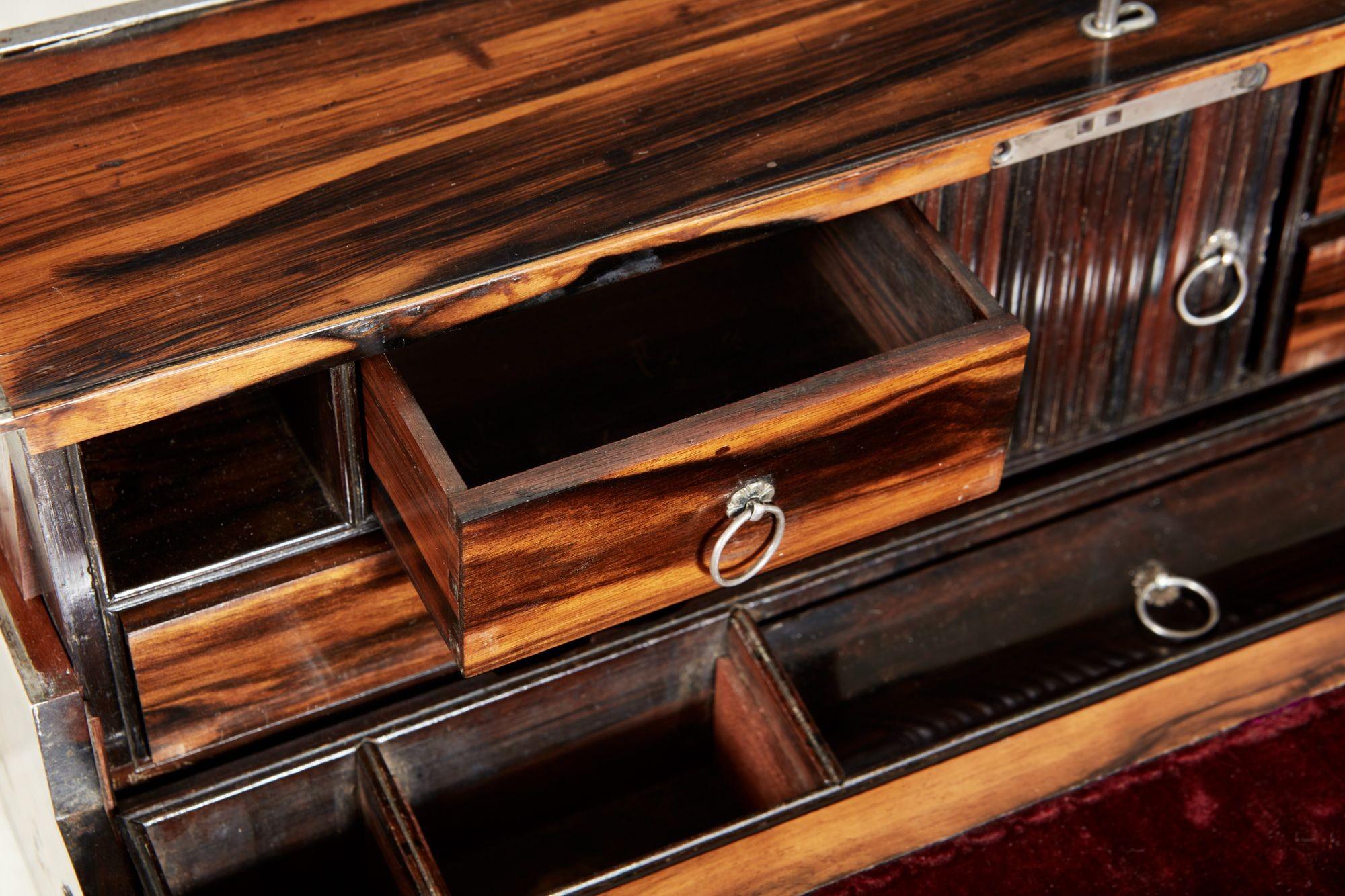 18th c. Coromandel Travel Writing Slope In Good Condition For Sale In Greenwich, CT