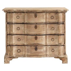 XVIIIe siècle Commode en pin danoise en forme d'arbalette, patine d'origine