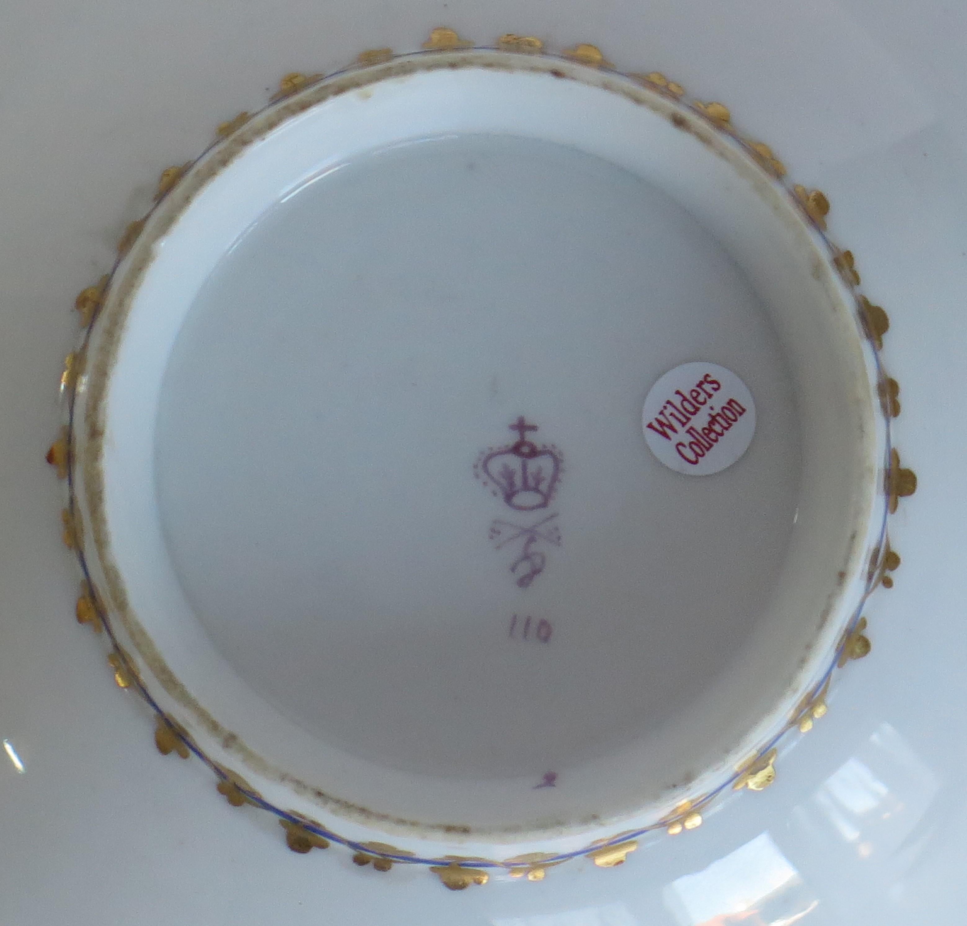 George III 18th C Derby Porcelain Bowl in Pattern 110 Puce Mark, Ca 1790 For Sale