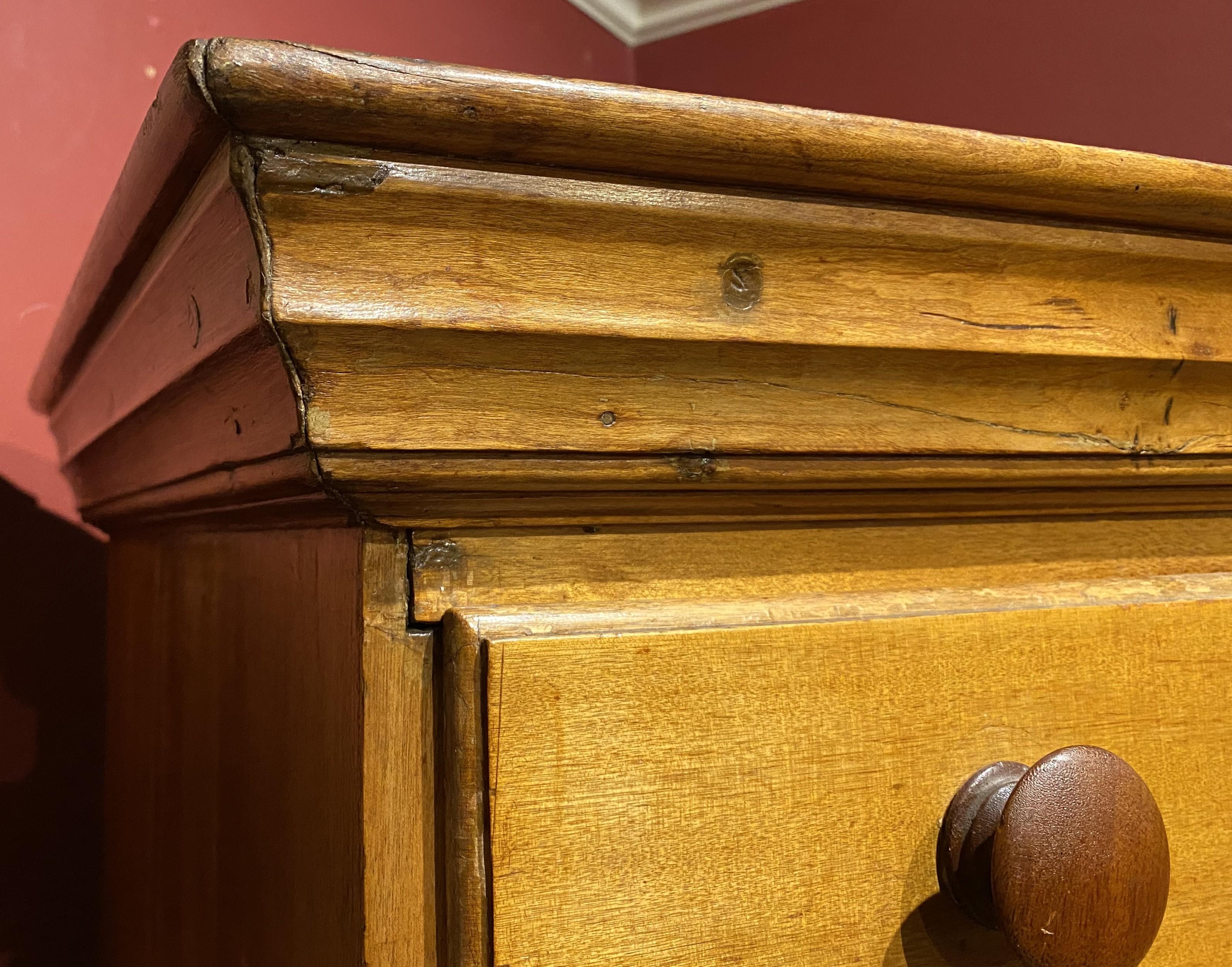 18th c Dunlap School NH Highboy in Birch With Provenance For Sale 12