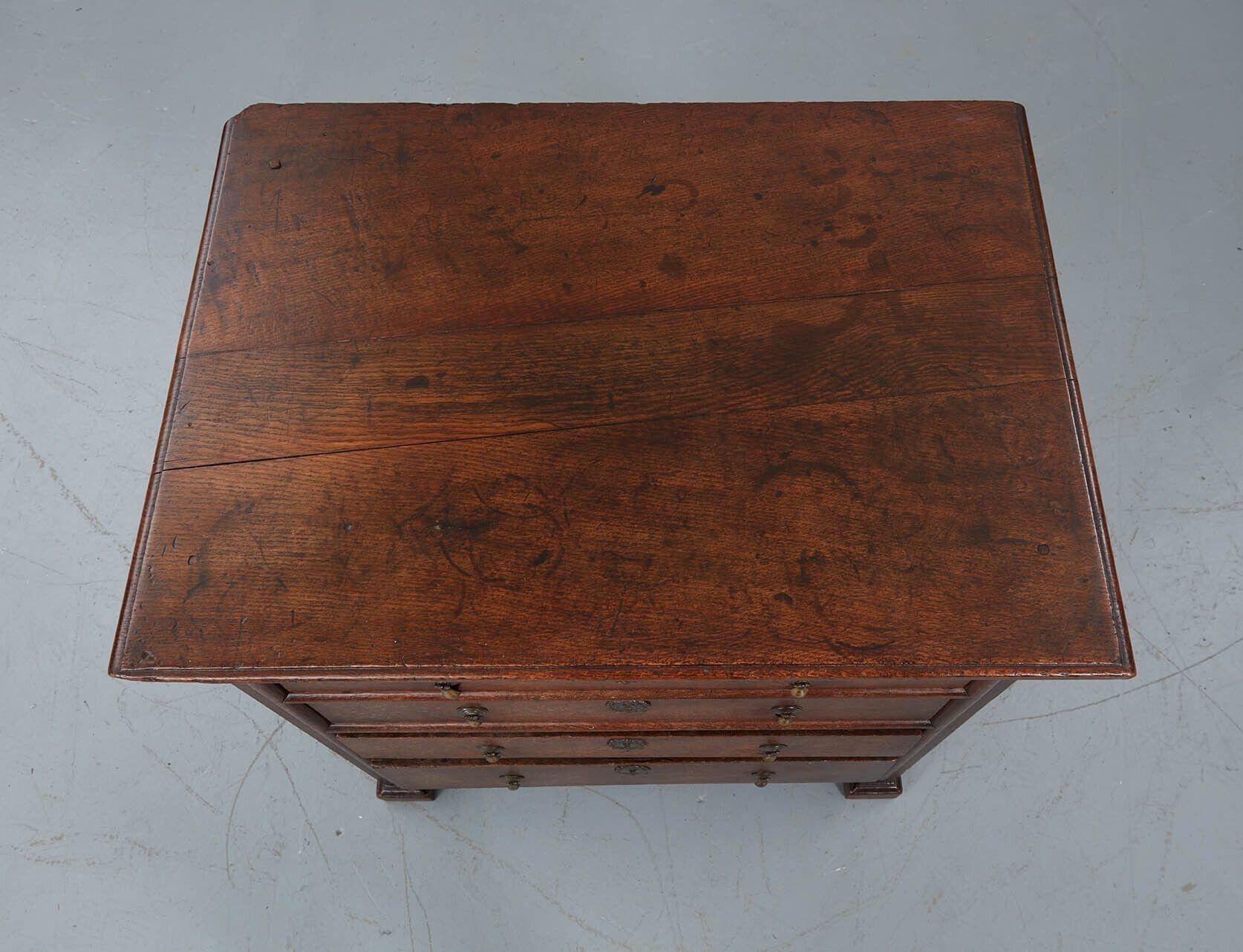 XVIII sec. Cassettiera East Anglian in vendita 1