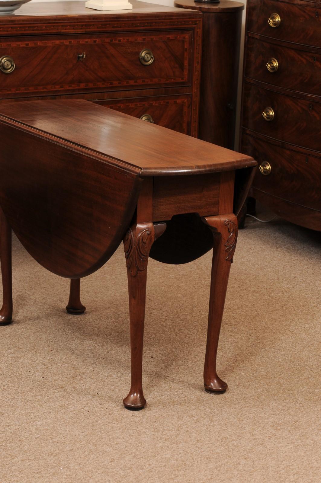 18th Century and Earlier 18th C English George II Mahogany Drop Leaf Table w/ Acanthus Leaf  For Sale